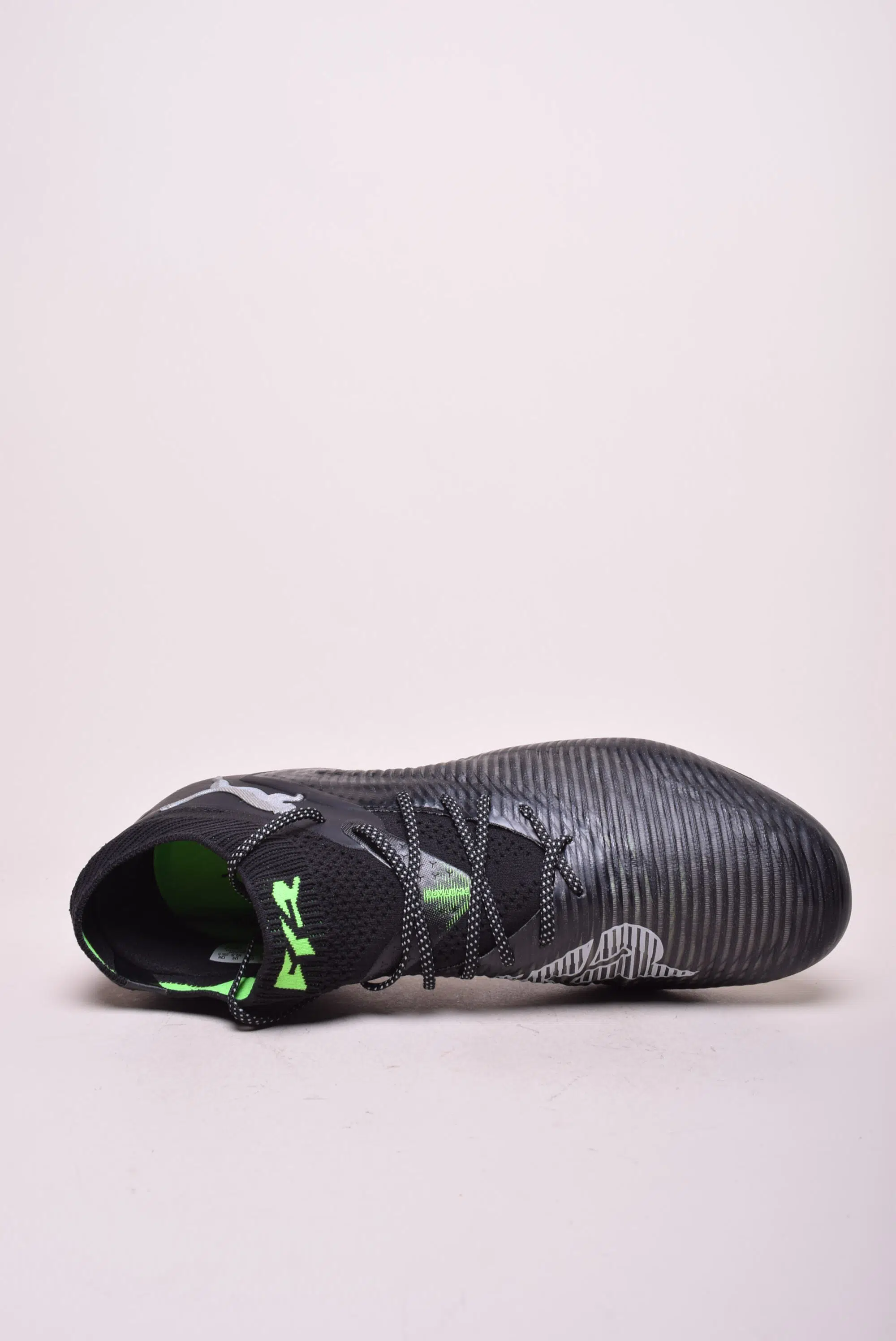 Ghete fotbal barbati Future 8 Ultimate FG [3]