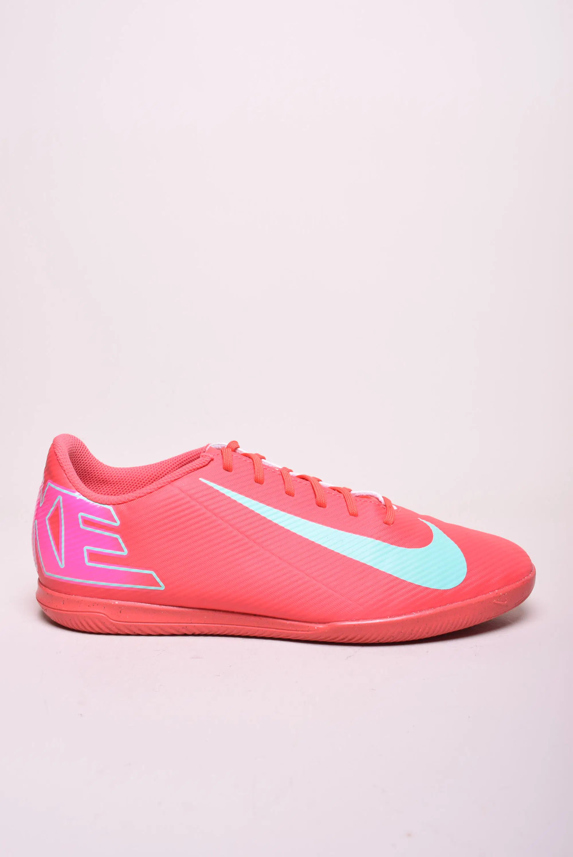 Ghete fotbal barbati Mercurial Vapor 16 Club IC