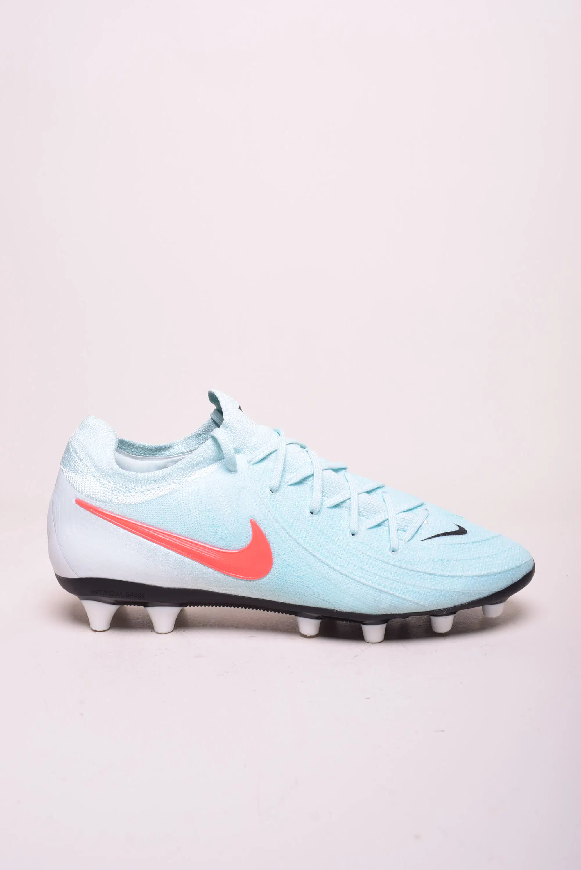 Ghete fotbal barbati Phantom GX II Pro