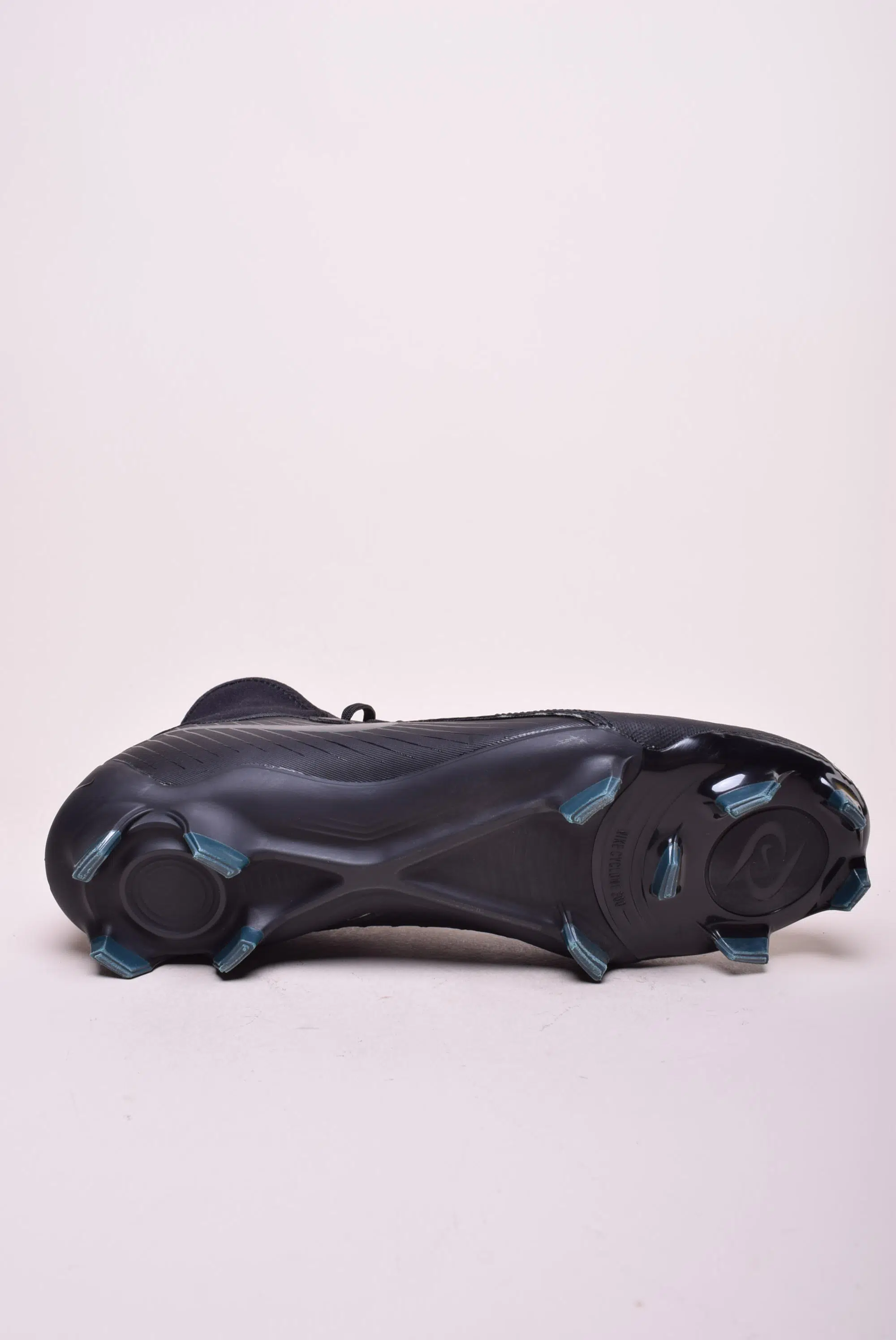 Ghete fotbal barbati Phantom Luna II Academy FG/MG [1]