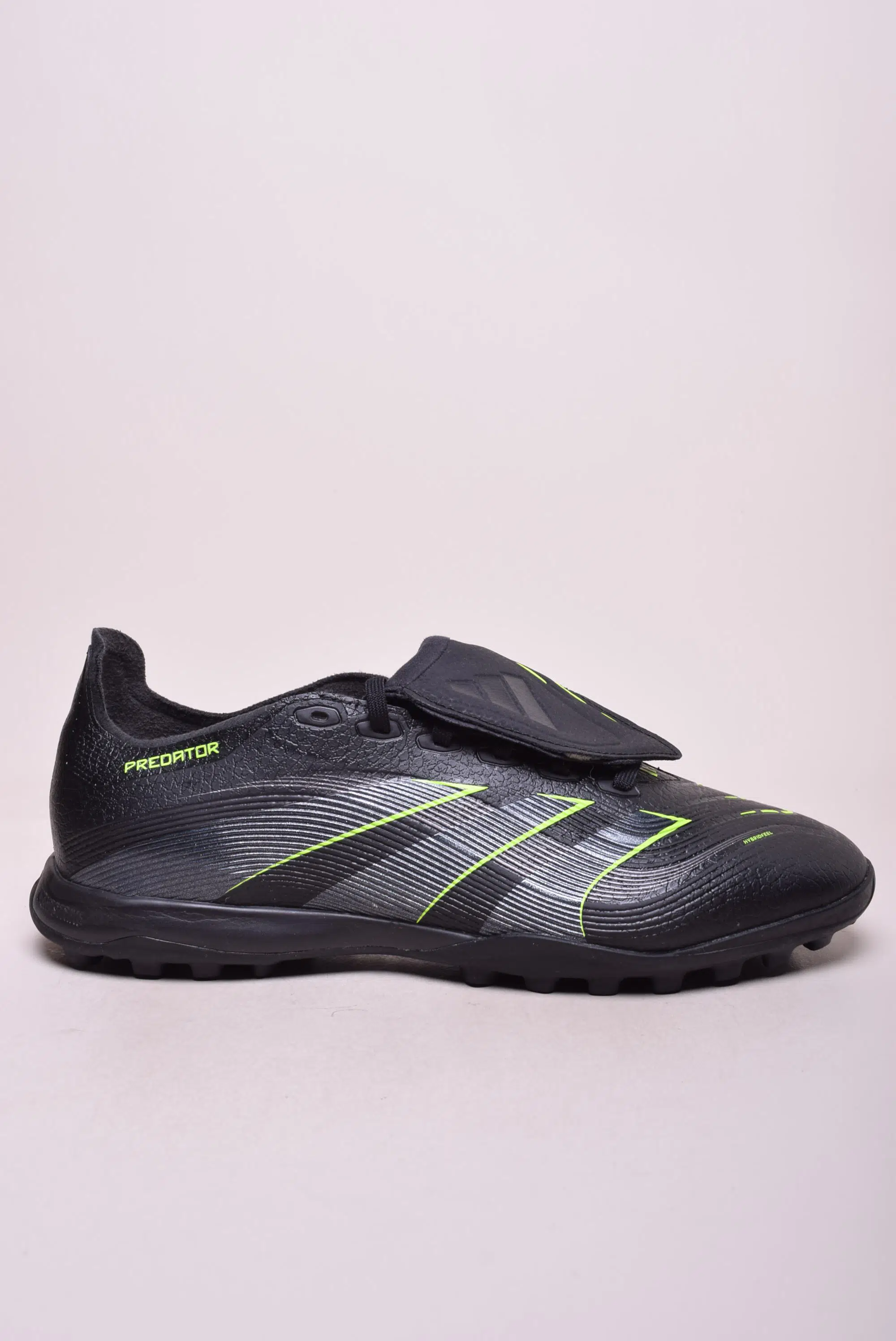 Ghete fotbal barbati Predator [0]