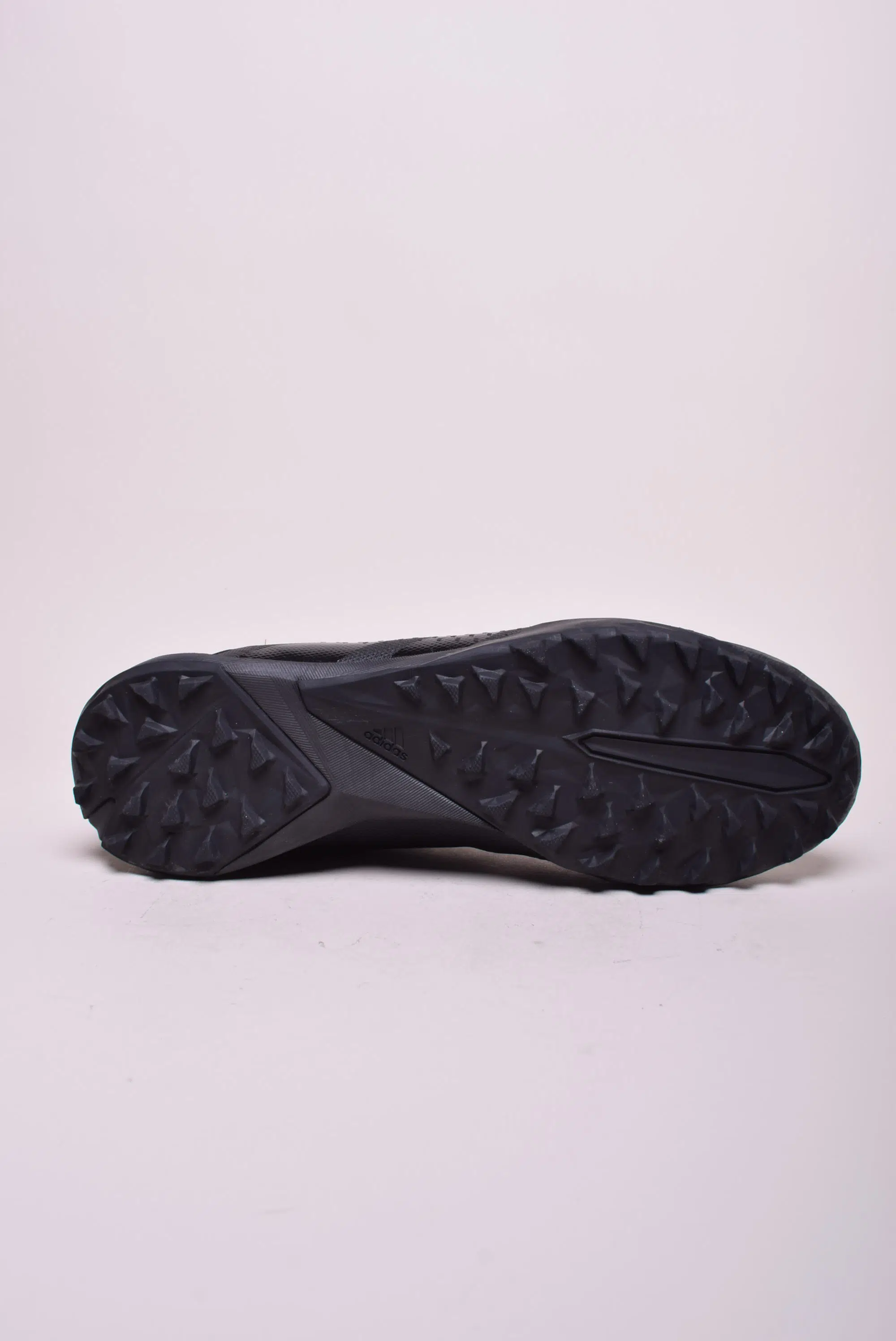 Ghete fotbal barbati Predator Accuracy 3 Laceless [1]