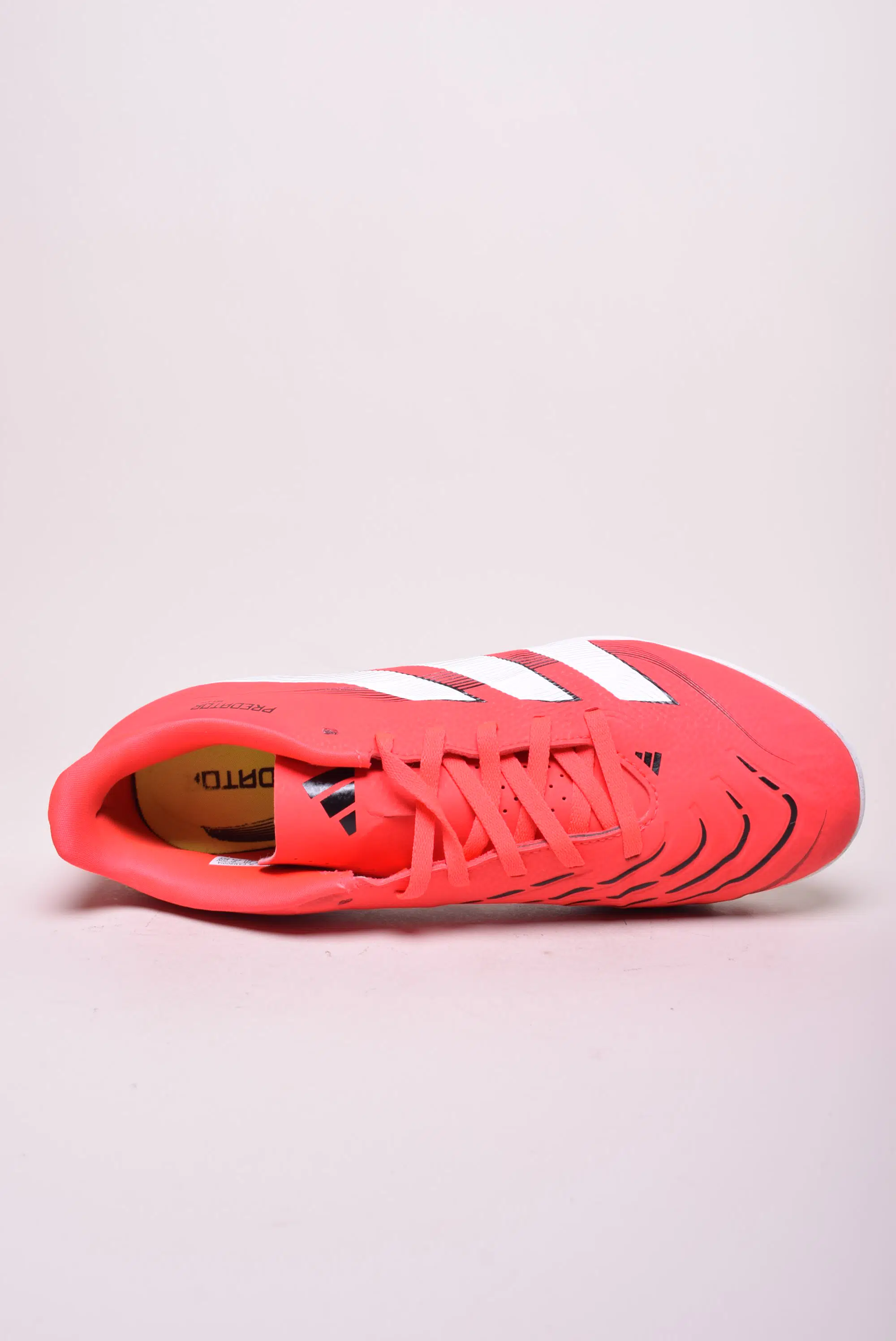 Ghete fotbal barbati Predator Club Turf [3]