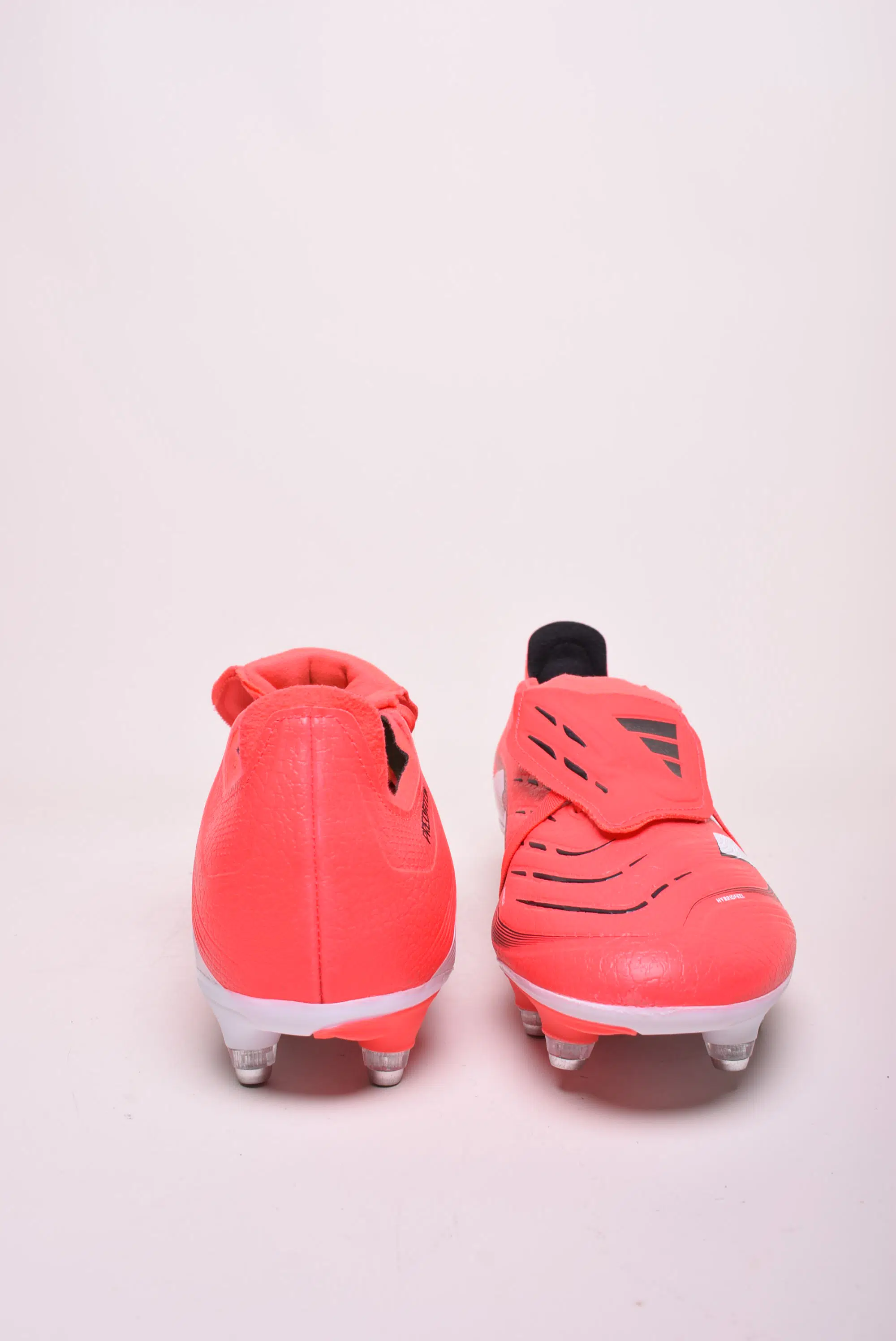 Ghete fotbal barbati Predator League FT FG/MG [2]