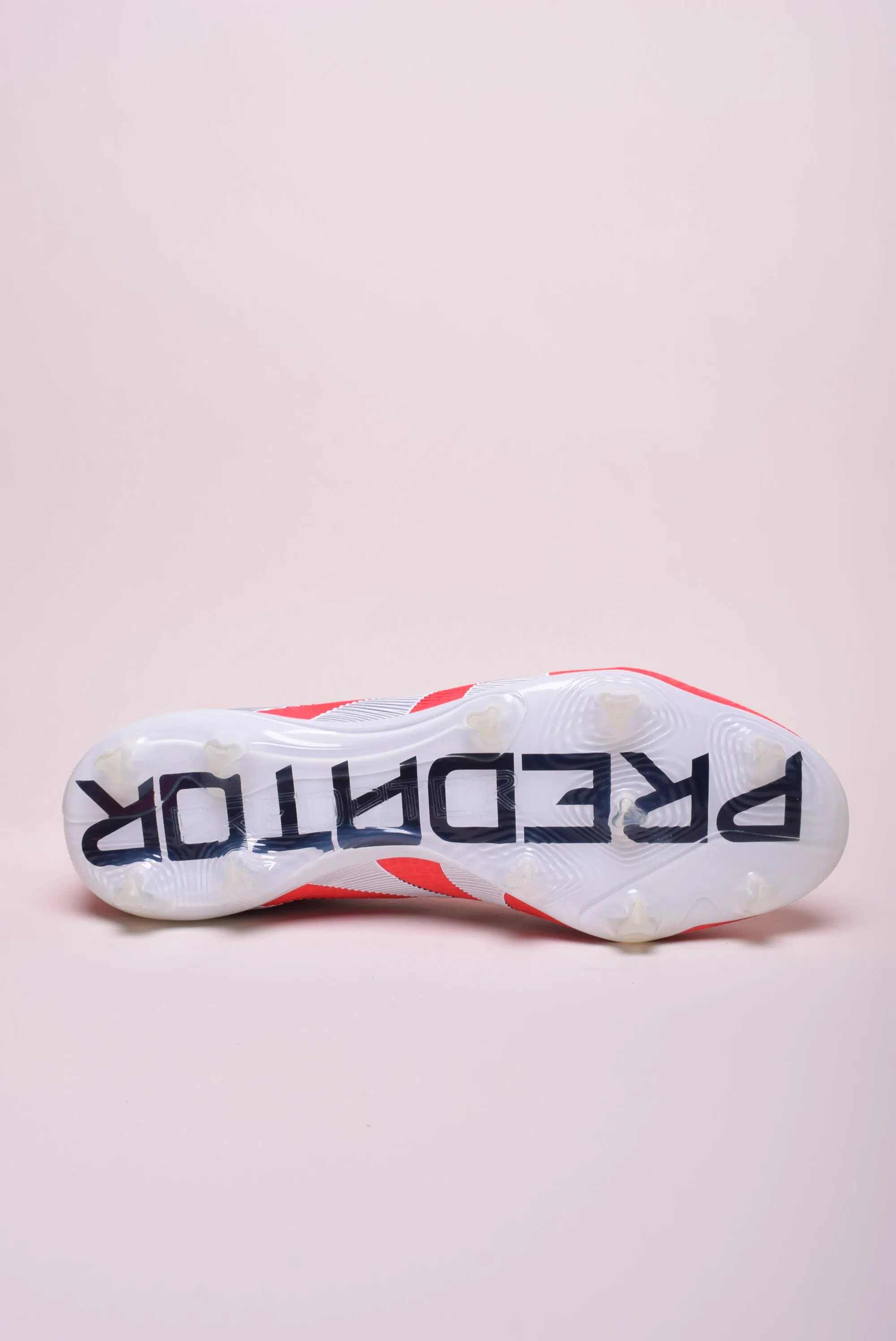 Ghete fotbal barbati Predator Pro FG [1]