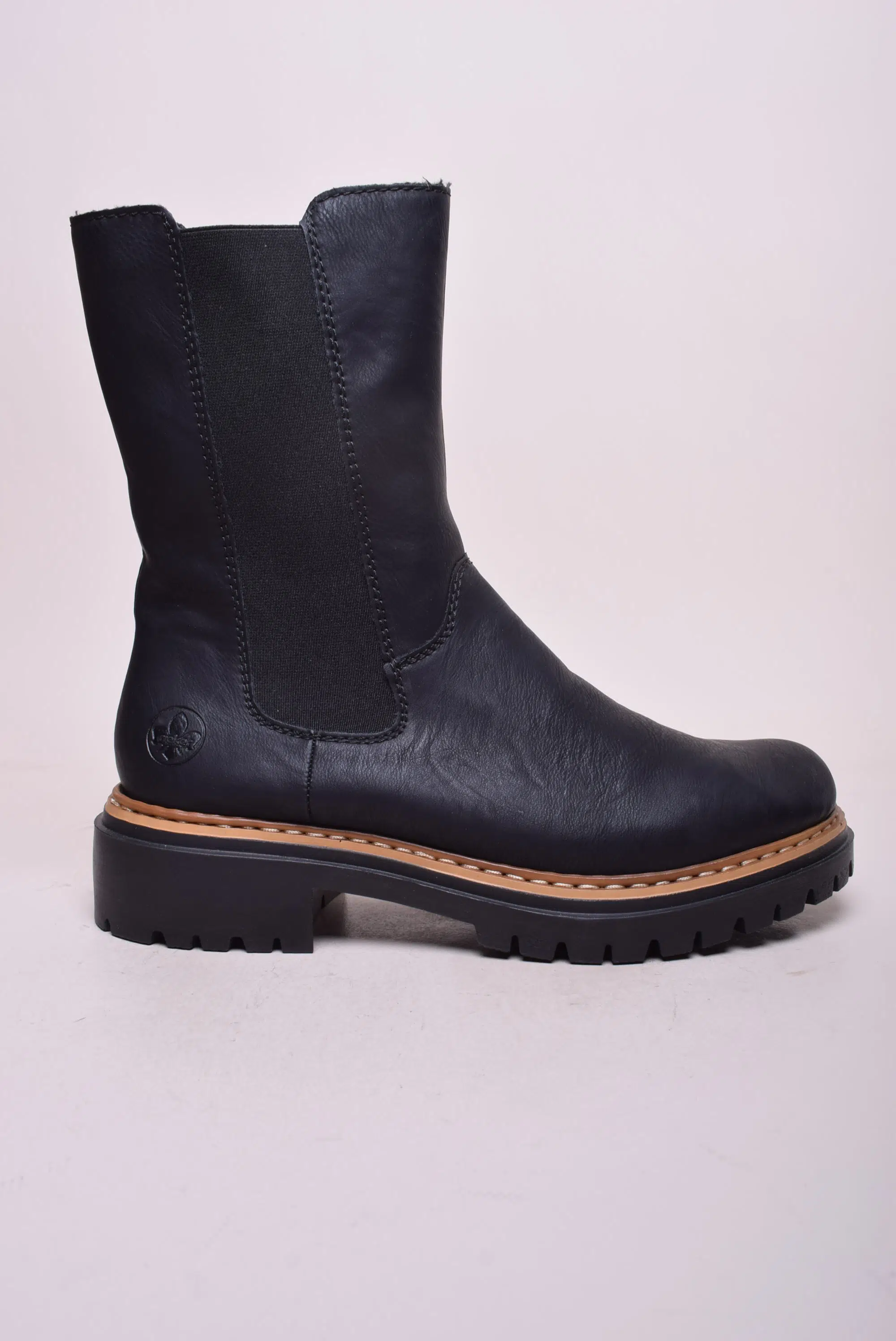 OUTLET - Ghete inalte dama cu platforma, imblanite