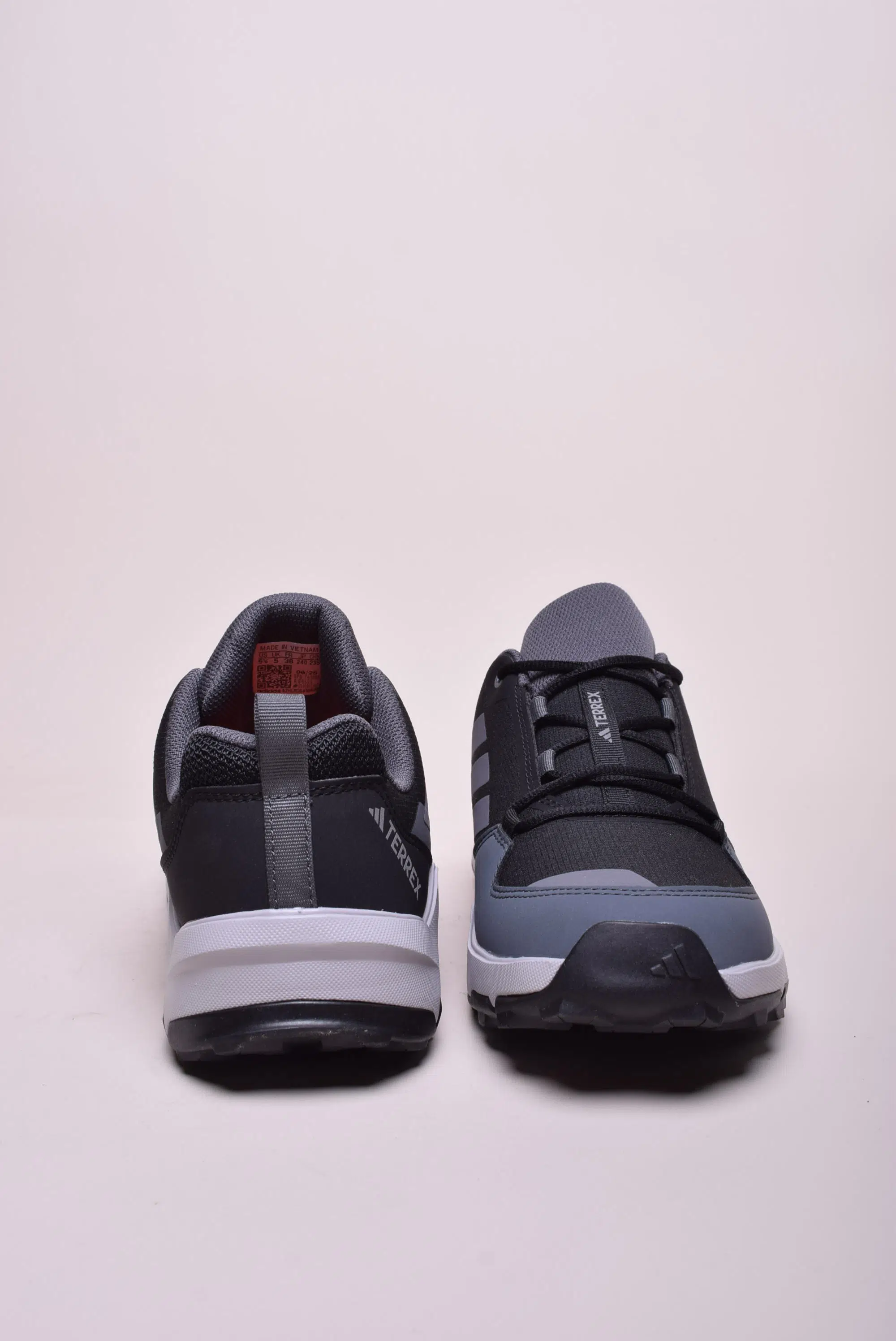 Ghete trekking copii Terrex AX4R [2]