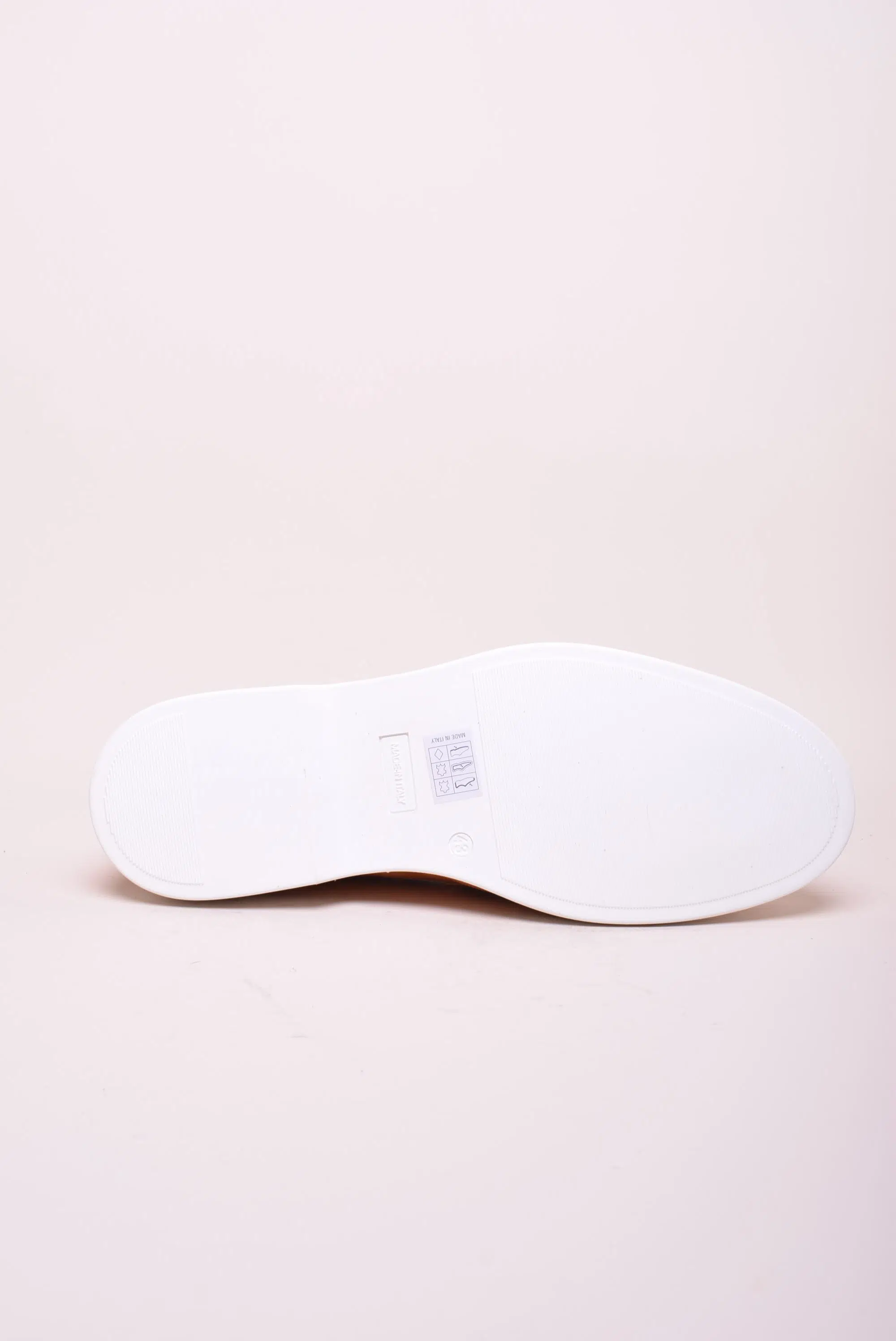 Mocasini barbati  [1]