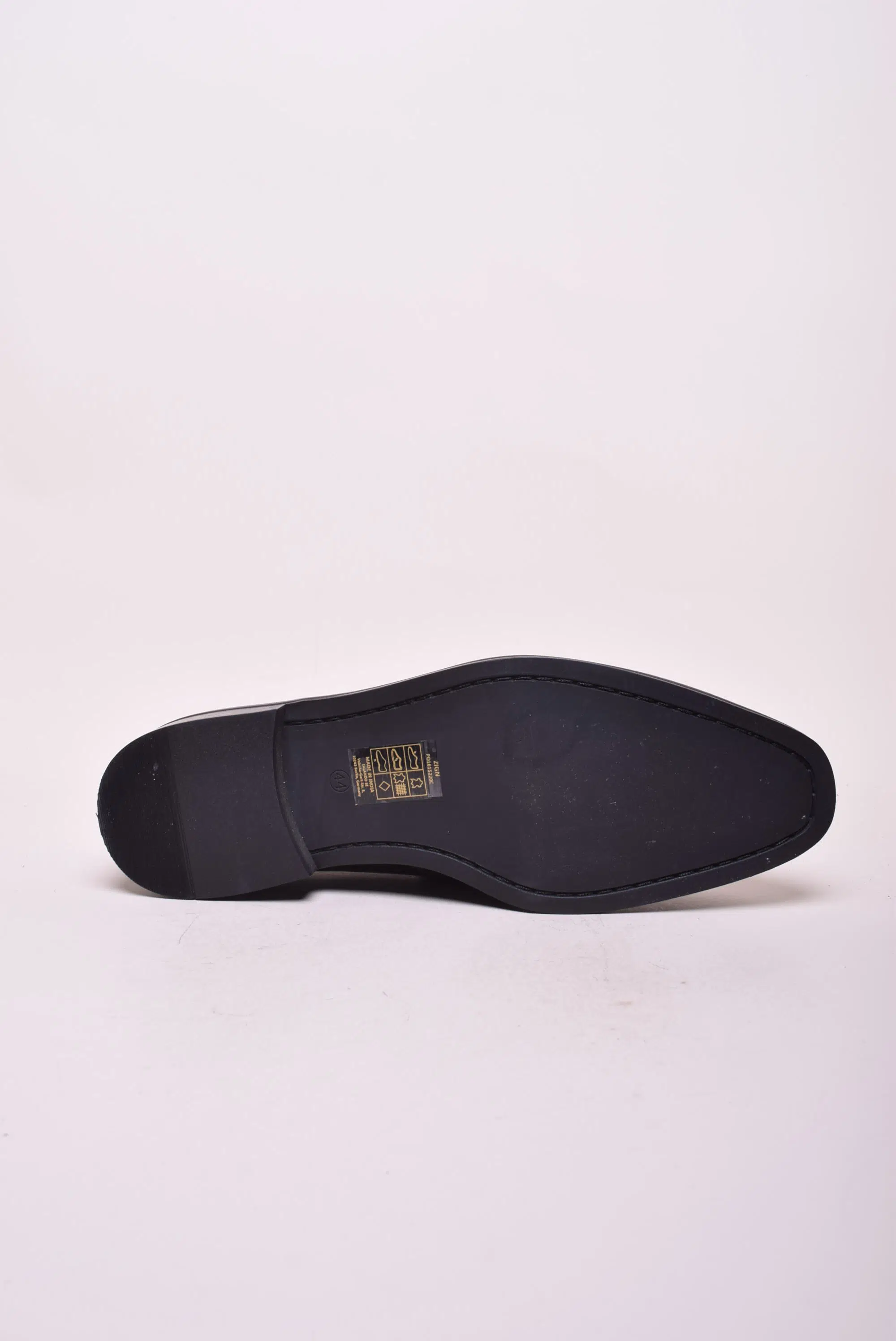 Mocasini barbati  [1]