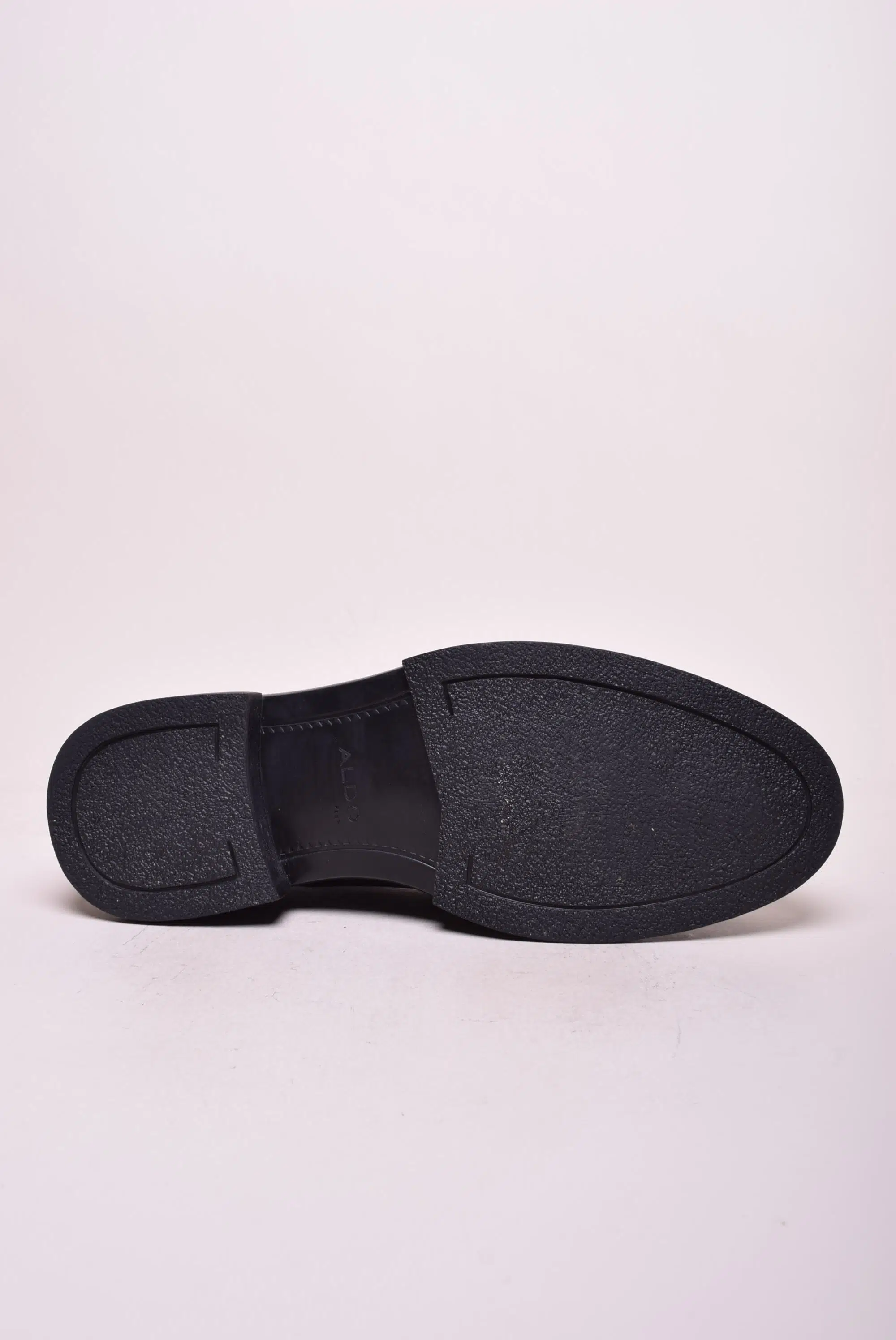 Mocasini barbati  [1]