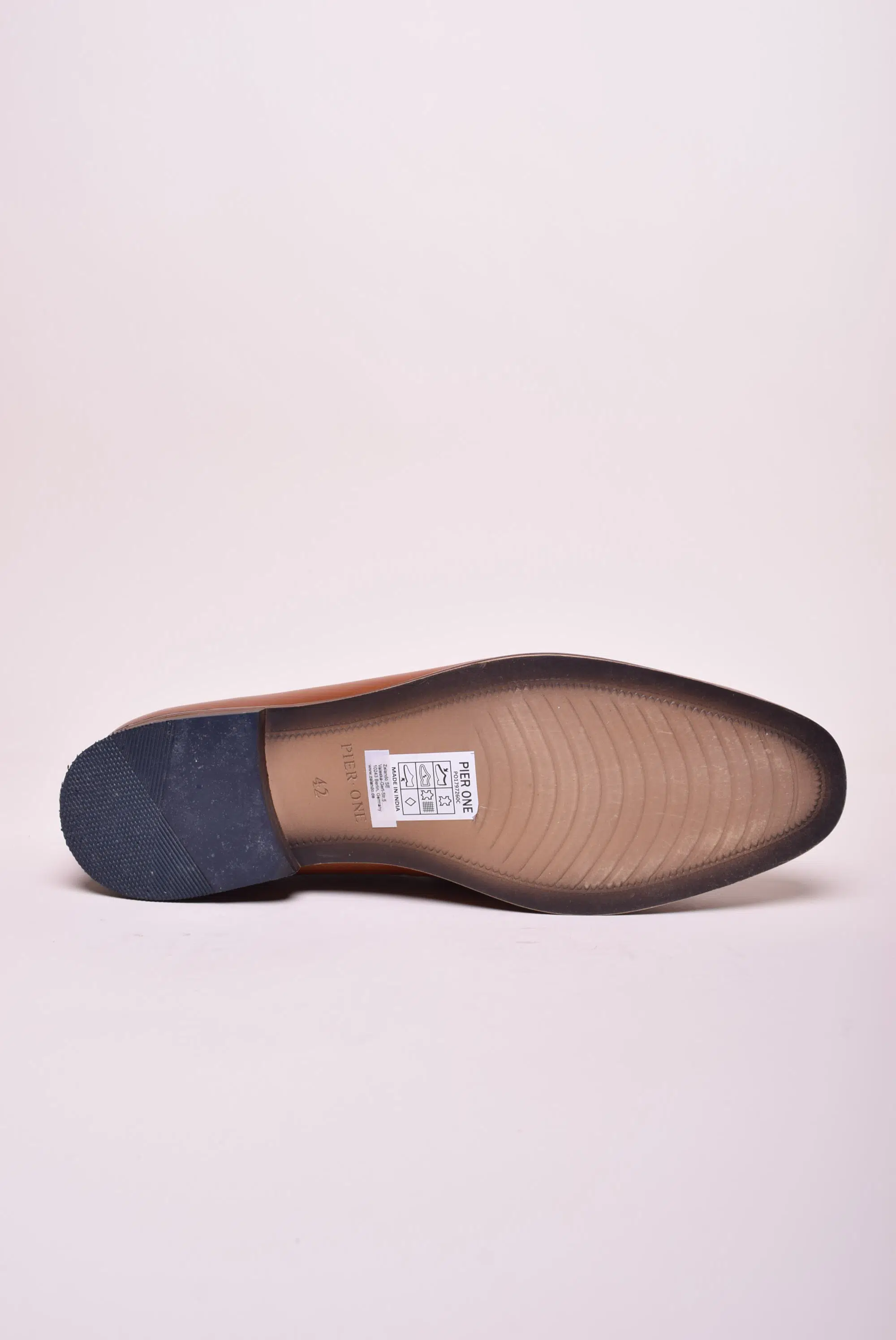 Mocasini barbati  [1]