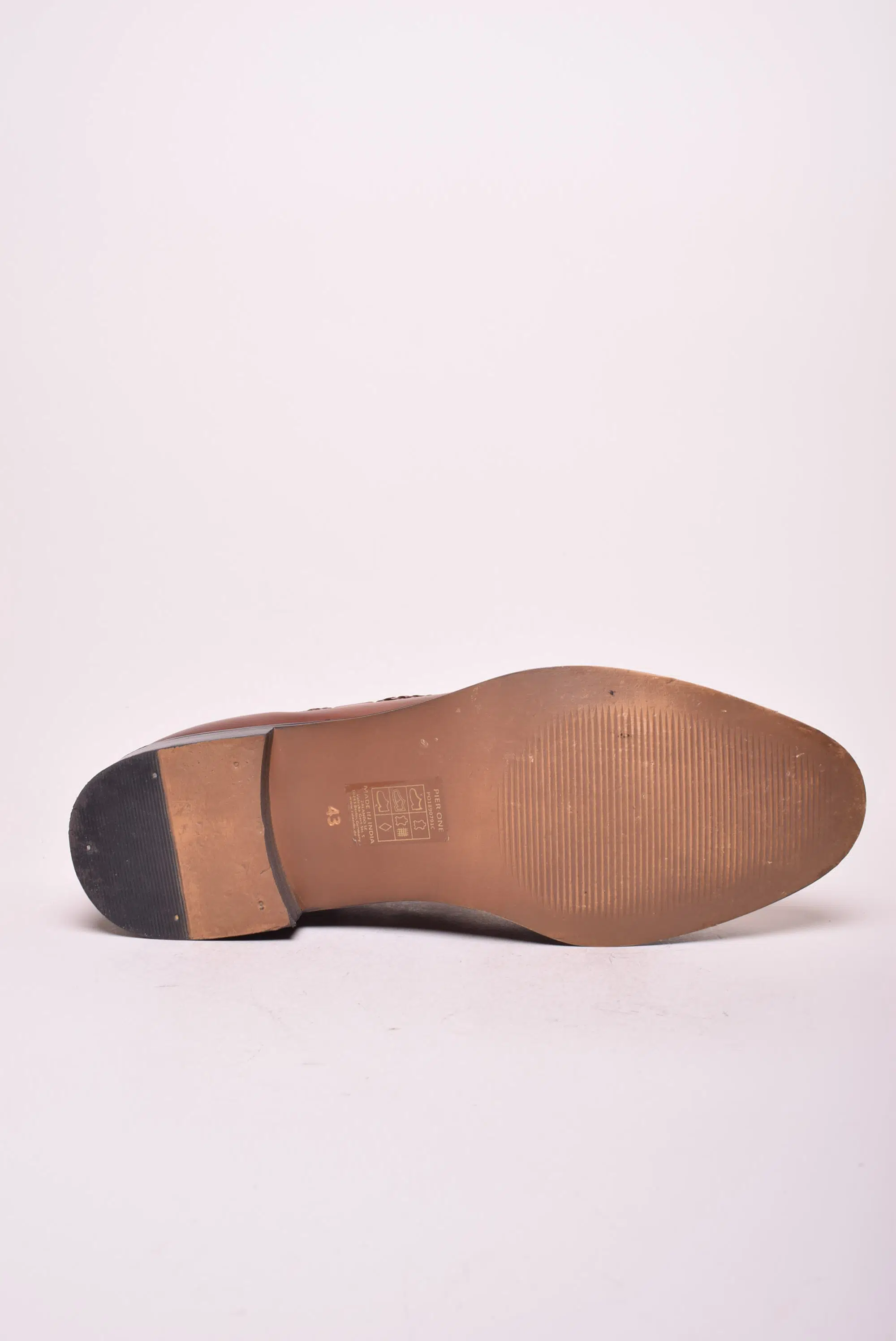 Mocasini barbati  [1]