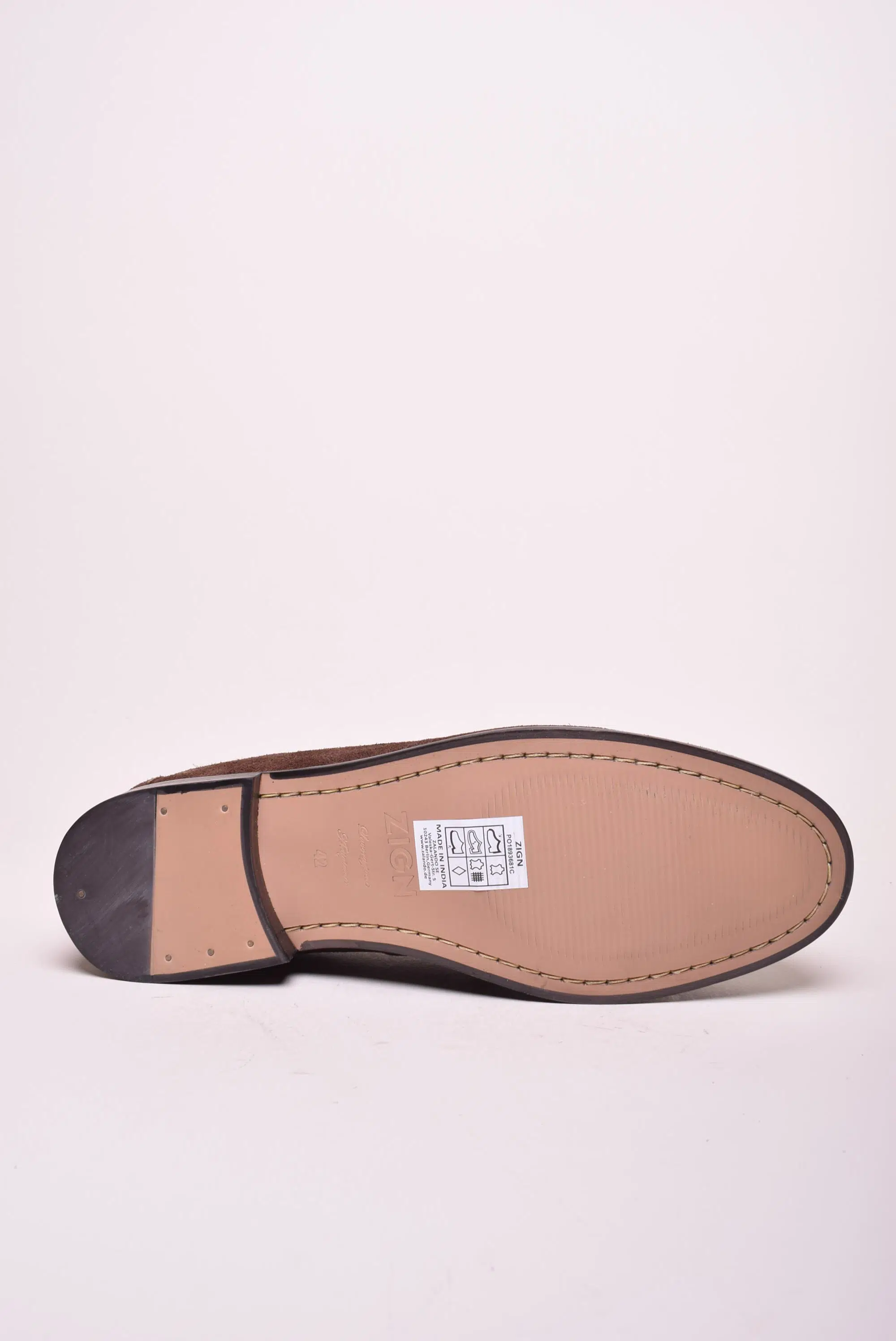 Mocasini barbati  [1]