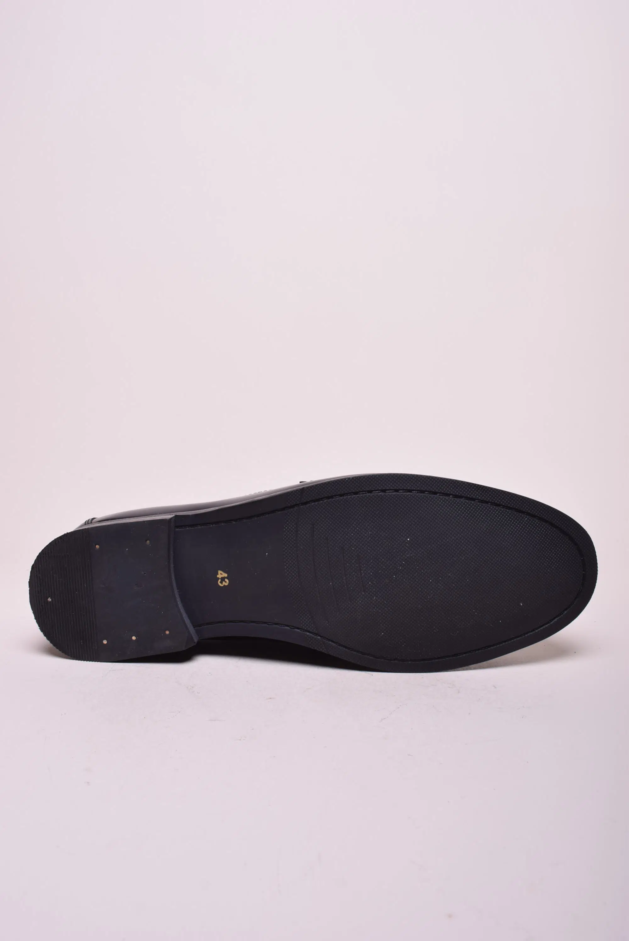 Mocasini barbati  [1]