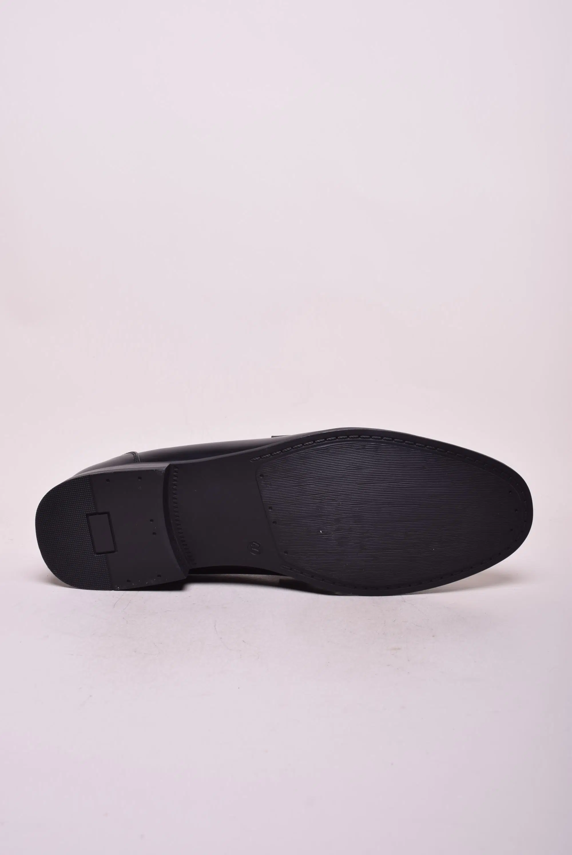 Mocasini barbati  [1]