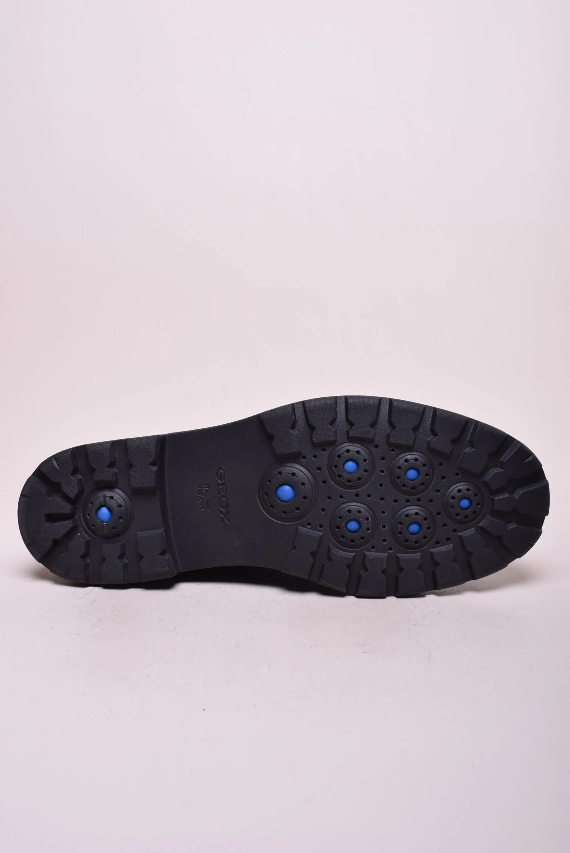 Mocasini barbati  [1]