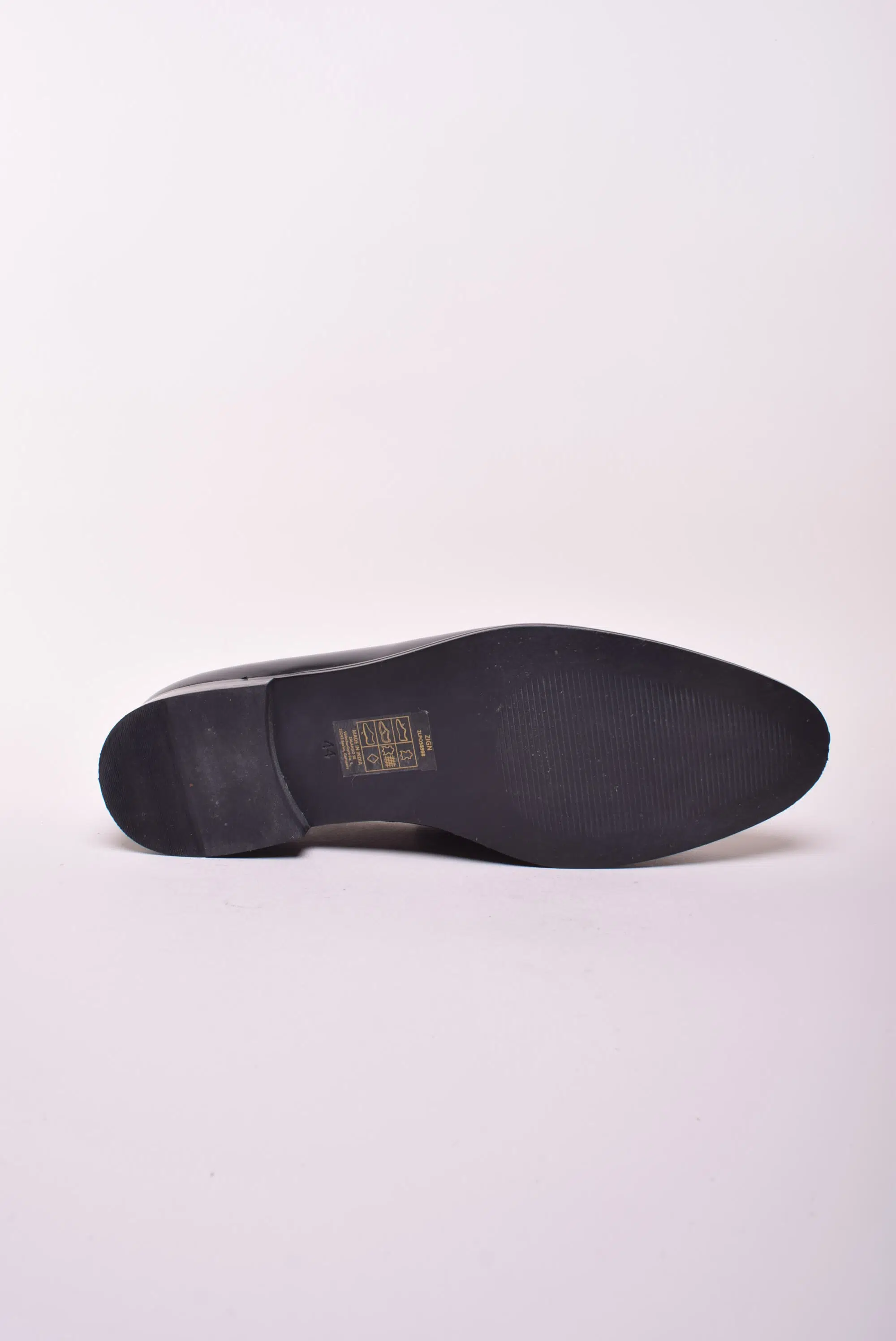 Mocasini barbati  [1]