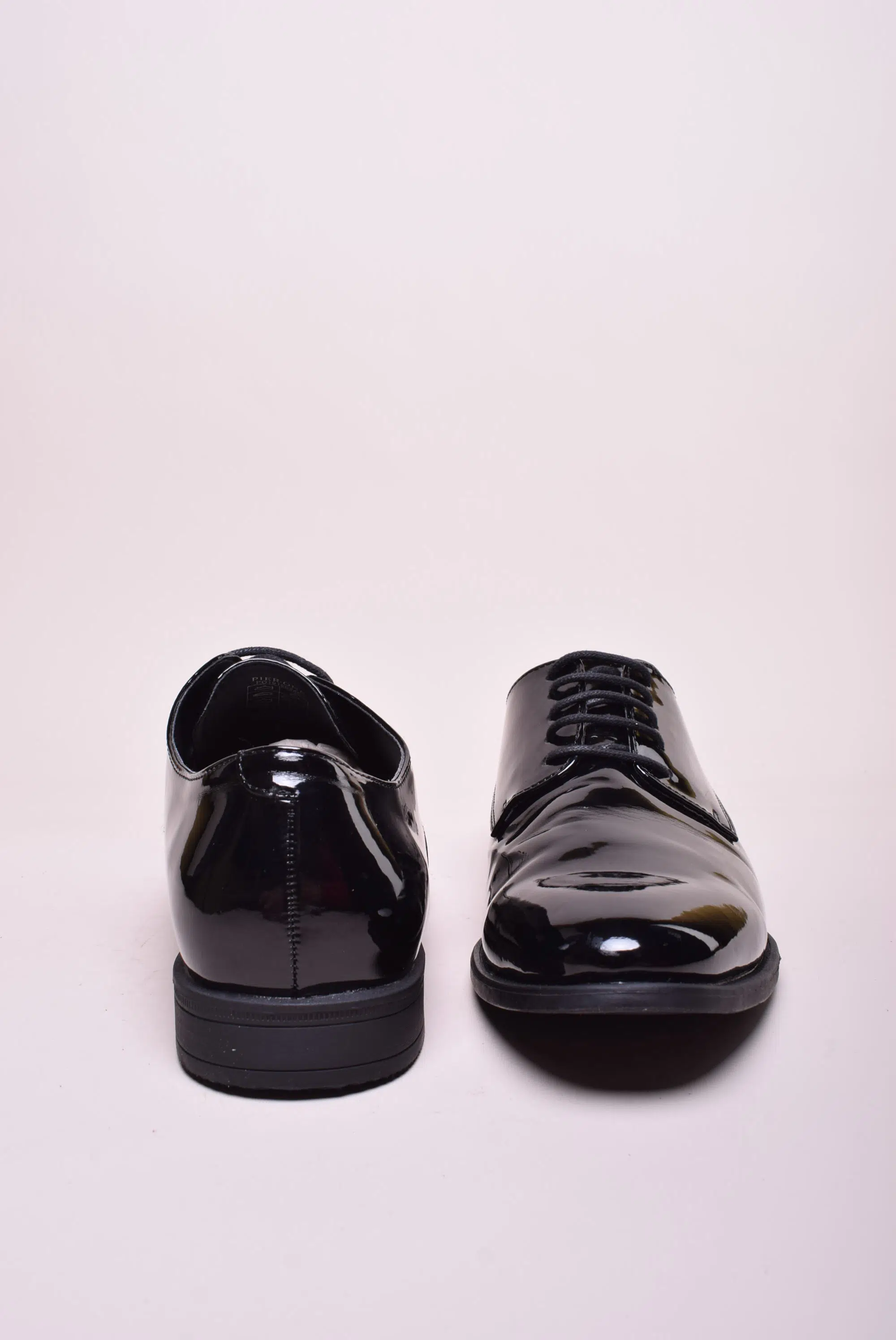 Pantofi barbati lacuiti [2]