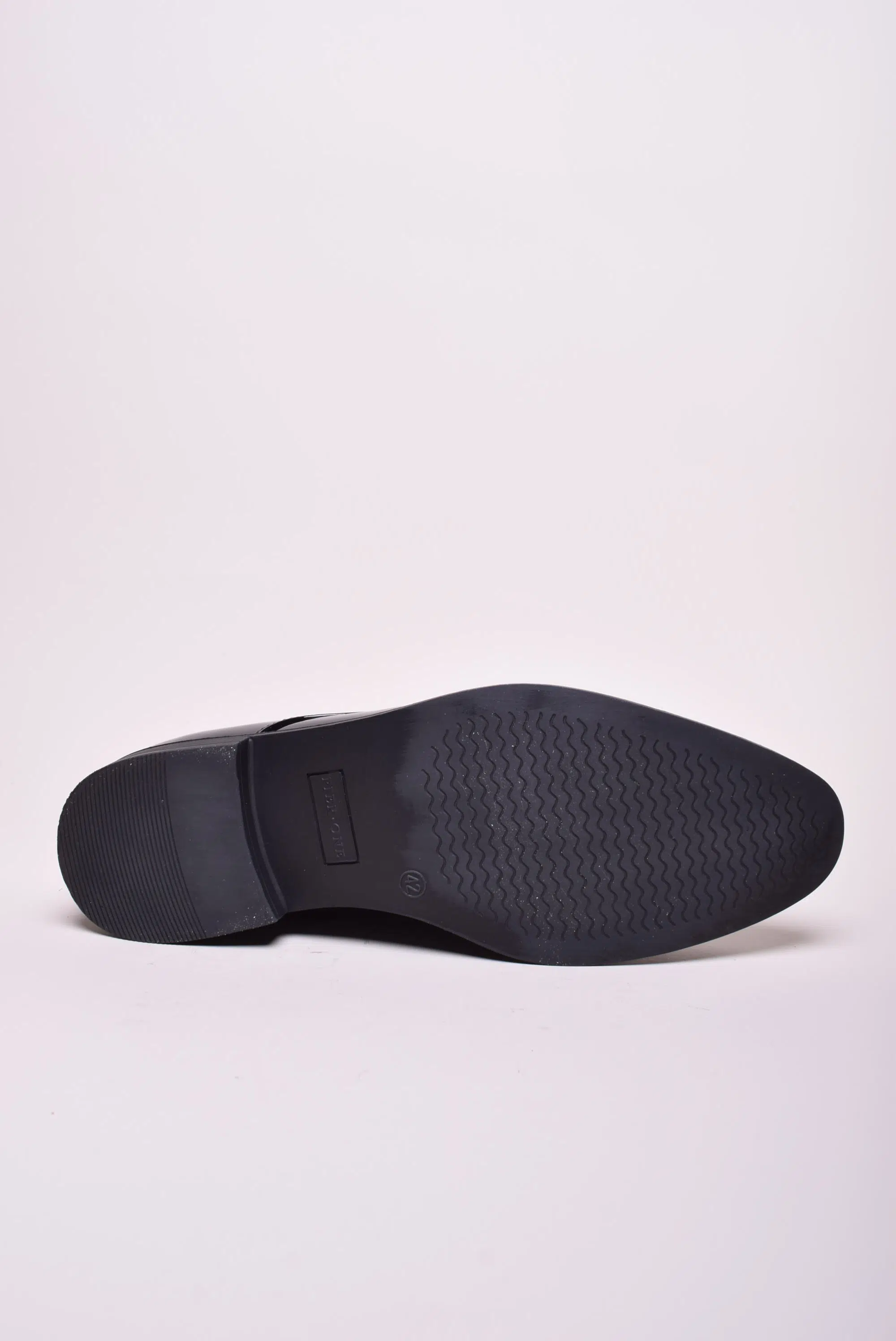 Pantofi barbati lacuiti [1]