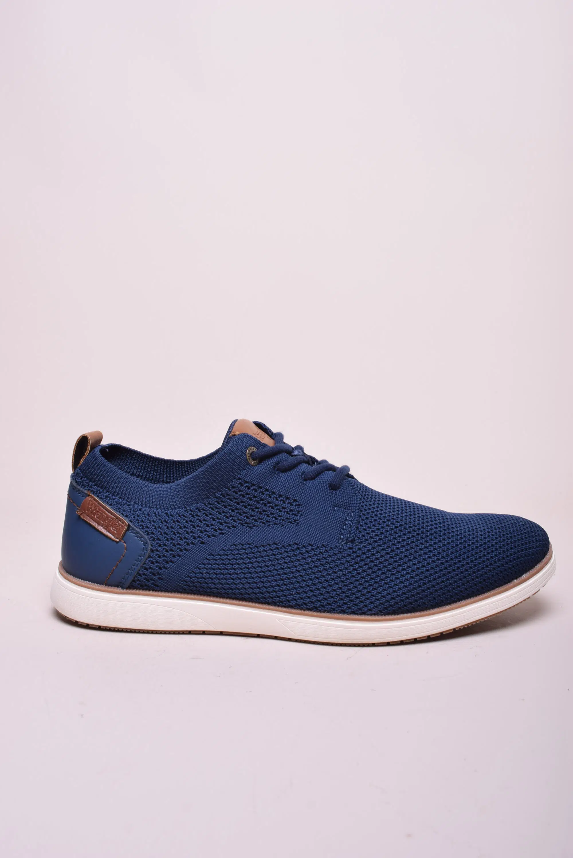 Pantofi casual barbati Whesley Low [0]