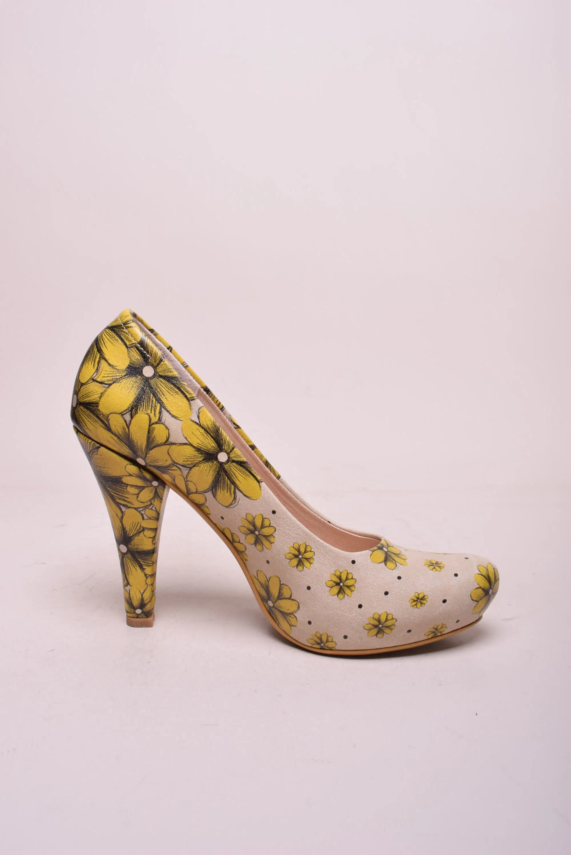 Pantofi dama cu floricele [3]