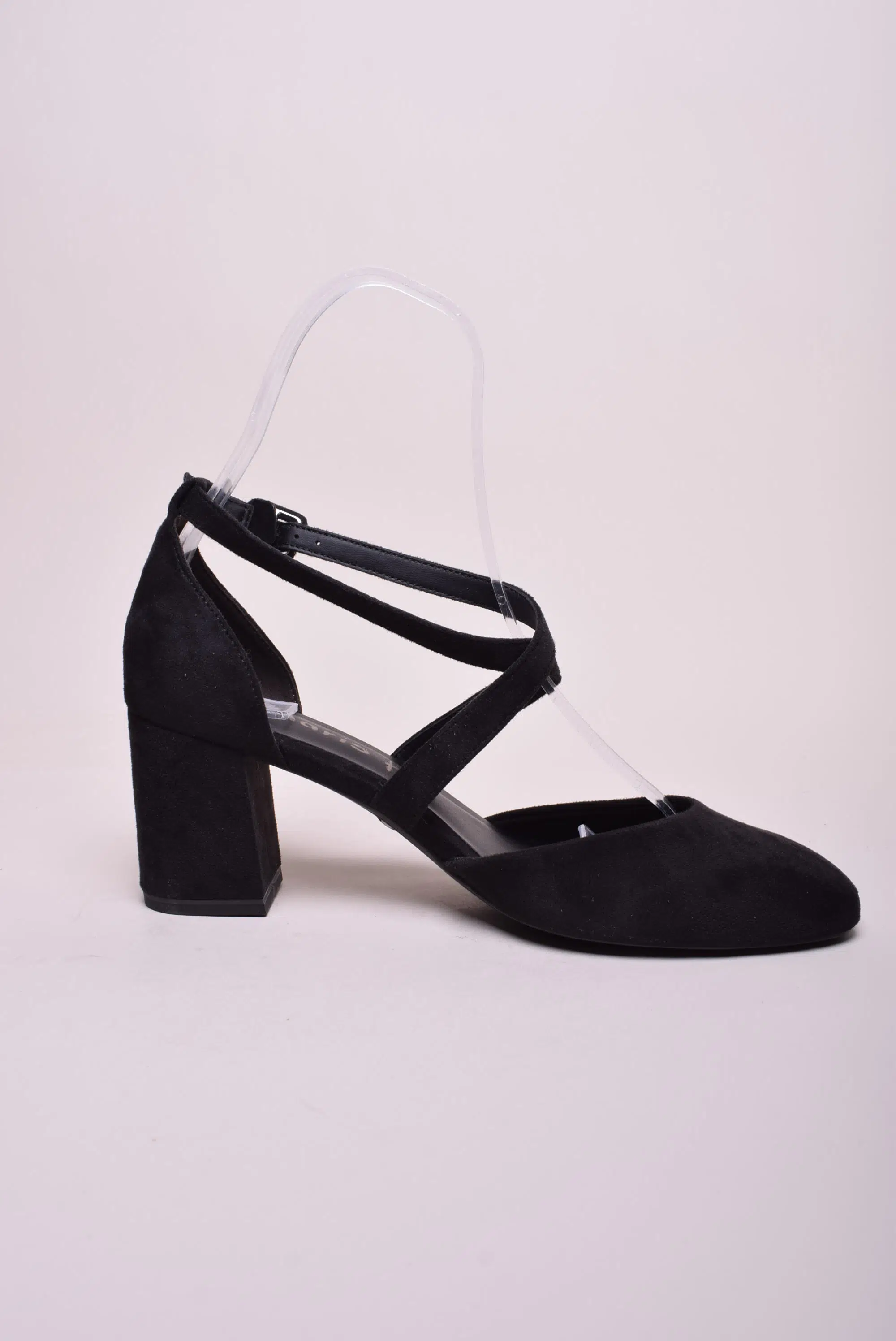 Pantofi dama decupati [3]