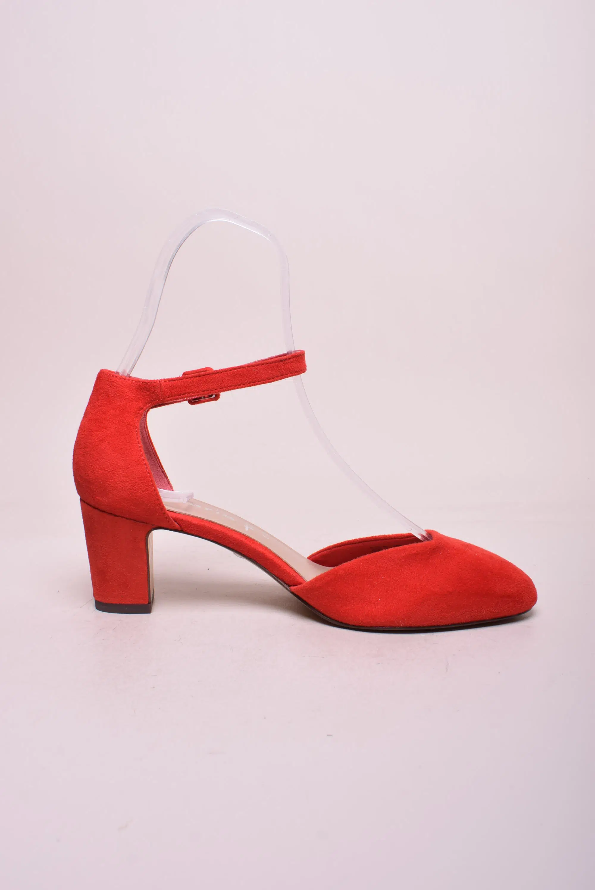 Pantofi dama decupati [3]