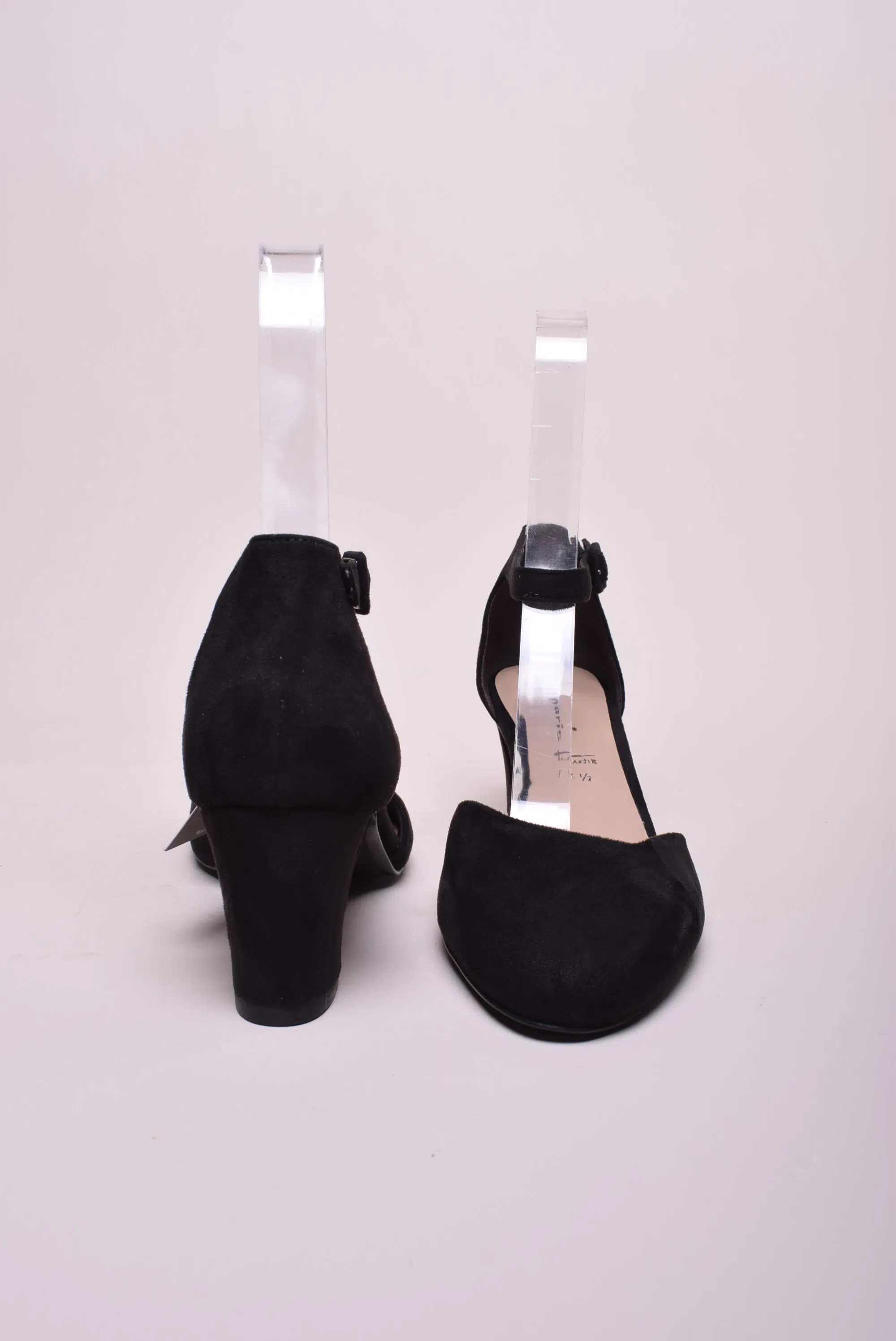 Pantofi dama decupati [2]