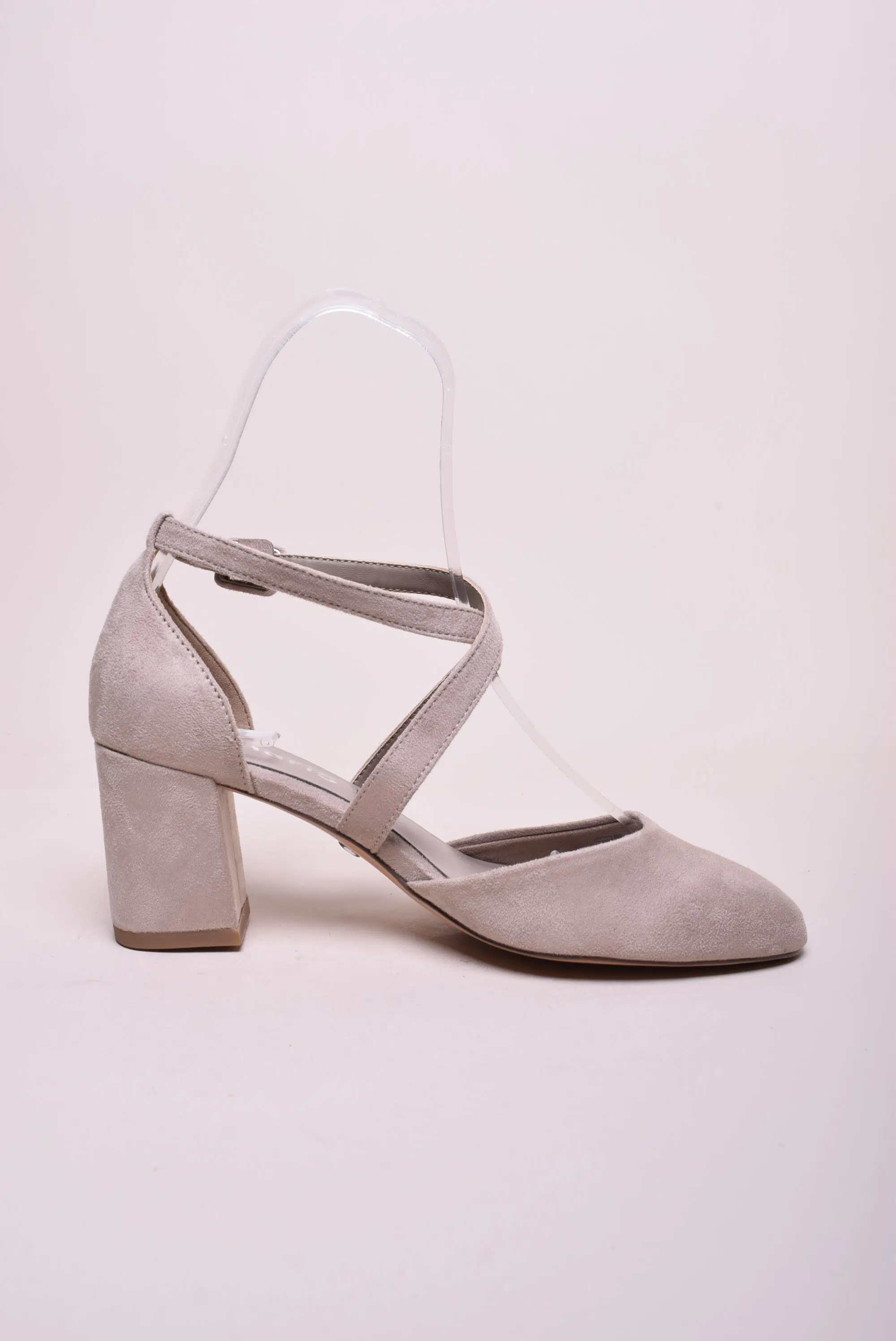 Pantofi dama decupati [3]
