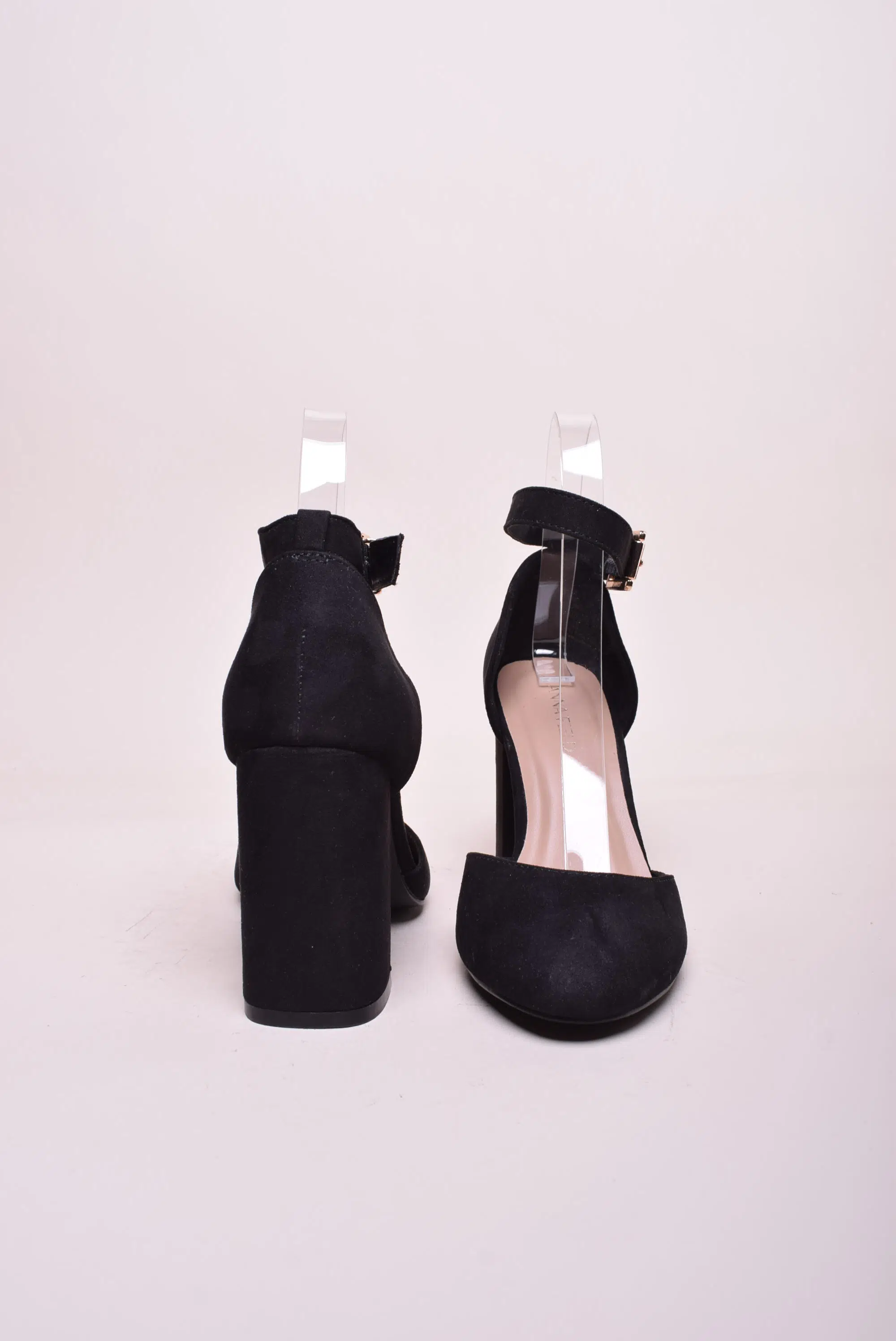 Pantofi dama decupati [2]