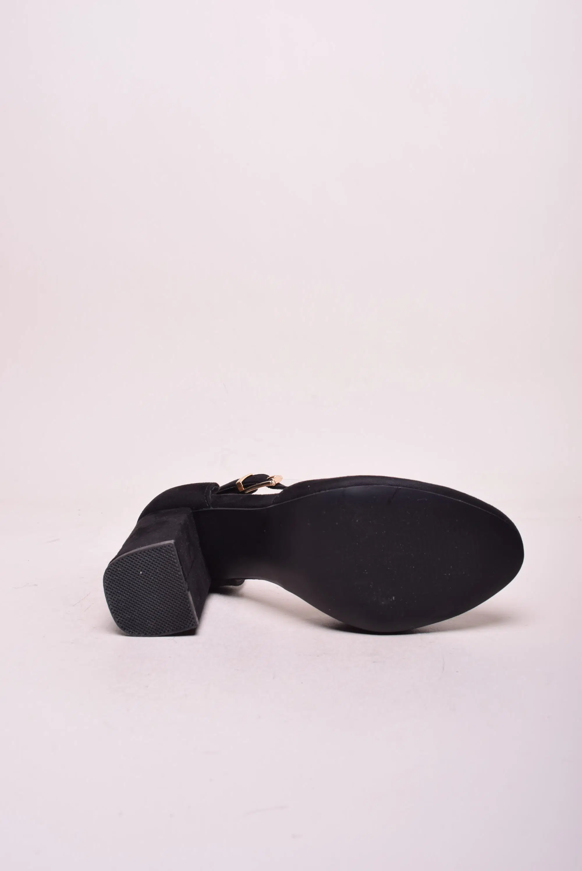 Pantofi dama decupati [1]