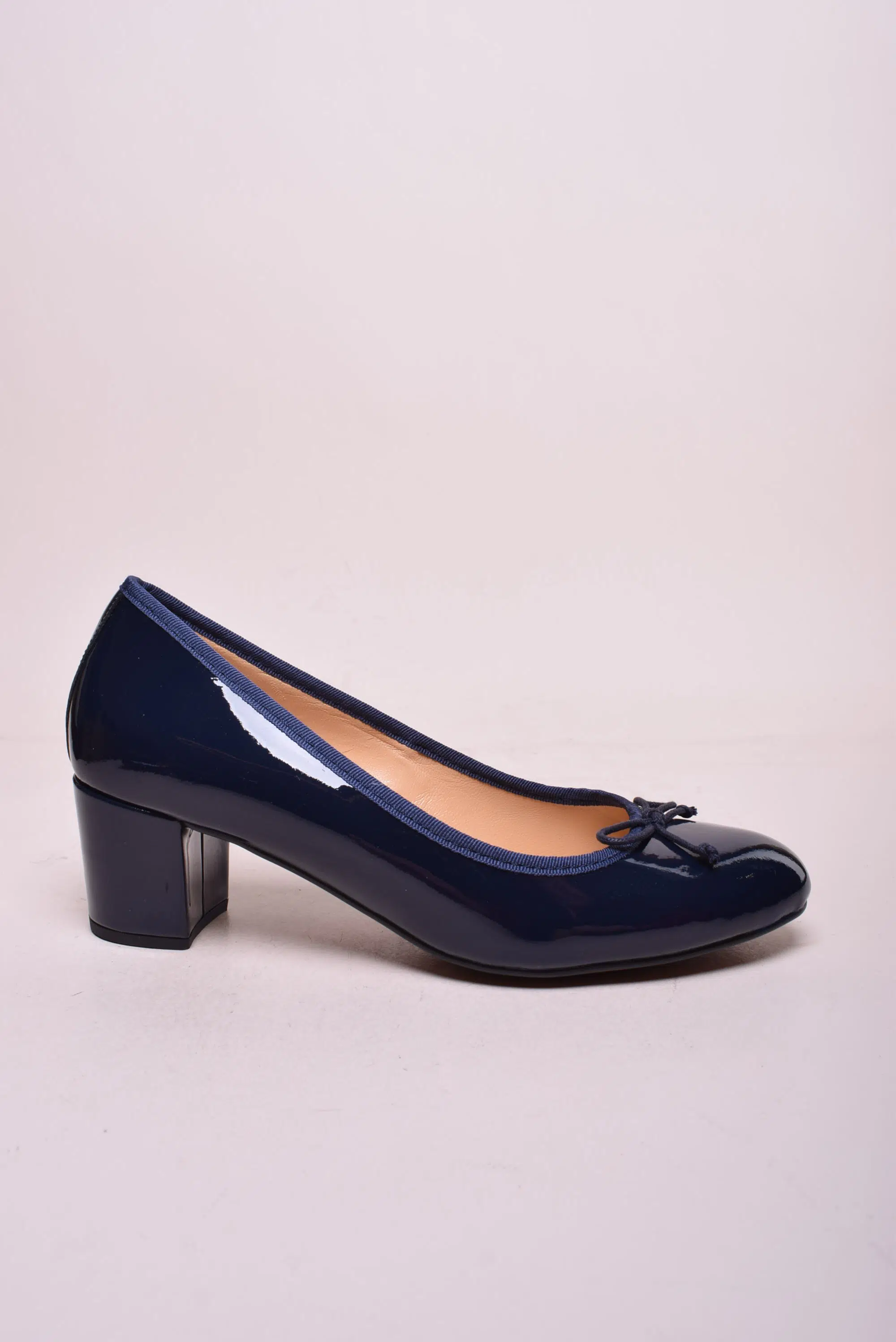 Pantofi damă - Pantofi dama lacuiti