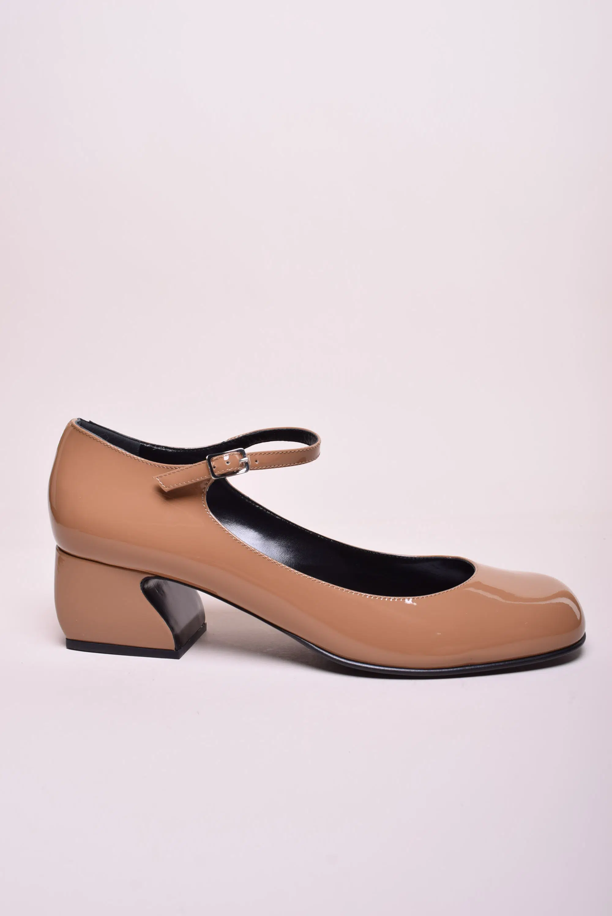 Toate produsele - Pantofi dama lacuiti