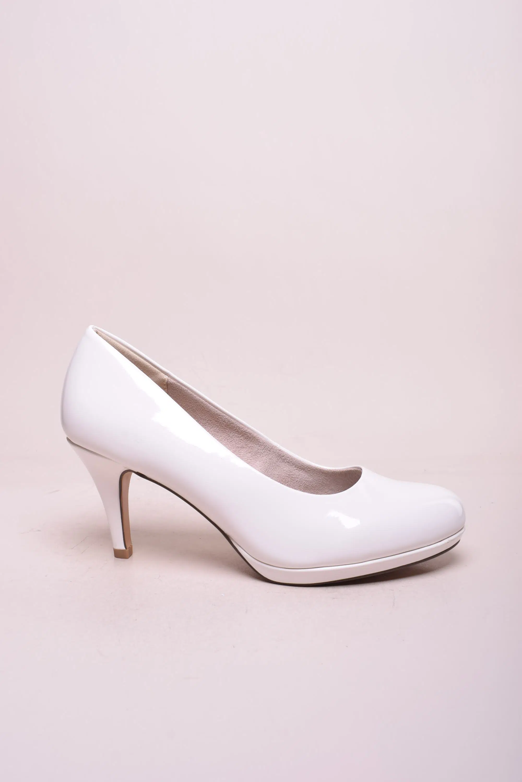 Pantofi dama lacuiti