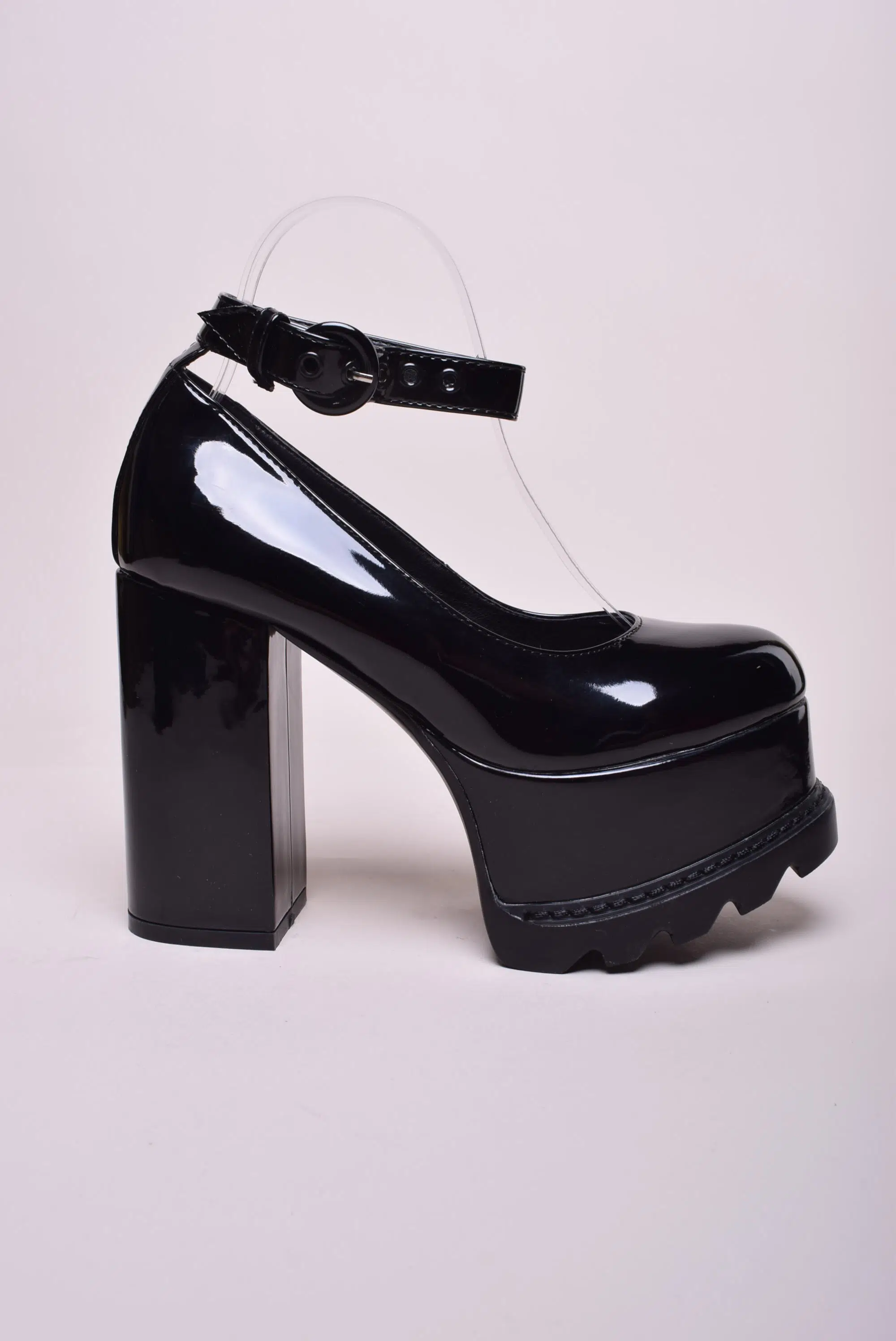 Pantofi damă - Pantofi dama lacuiti, cu platforma