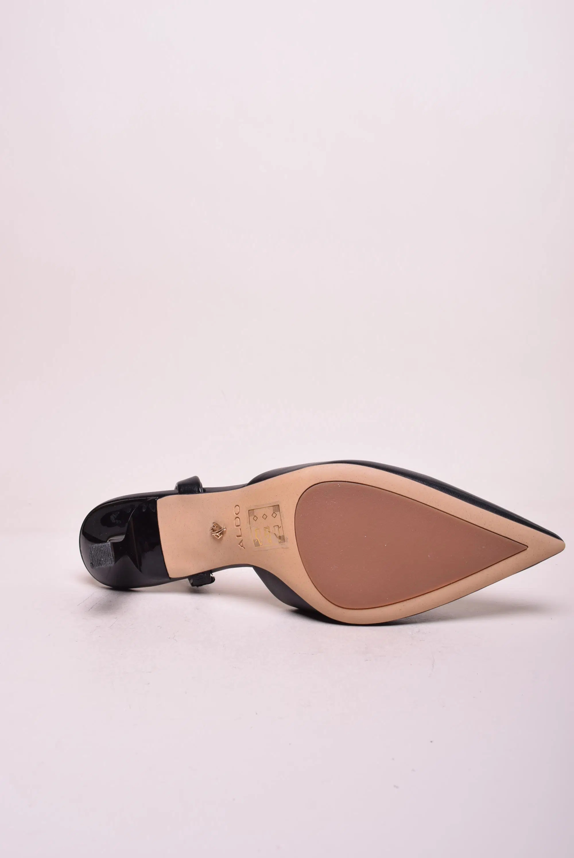 Pantofi dama stiletto decupati in spate [1]