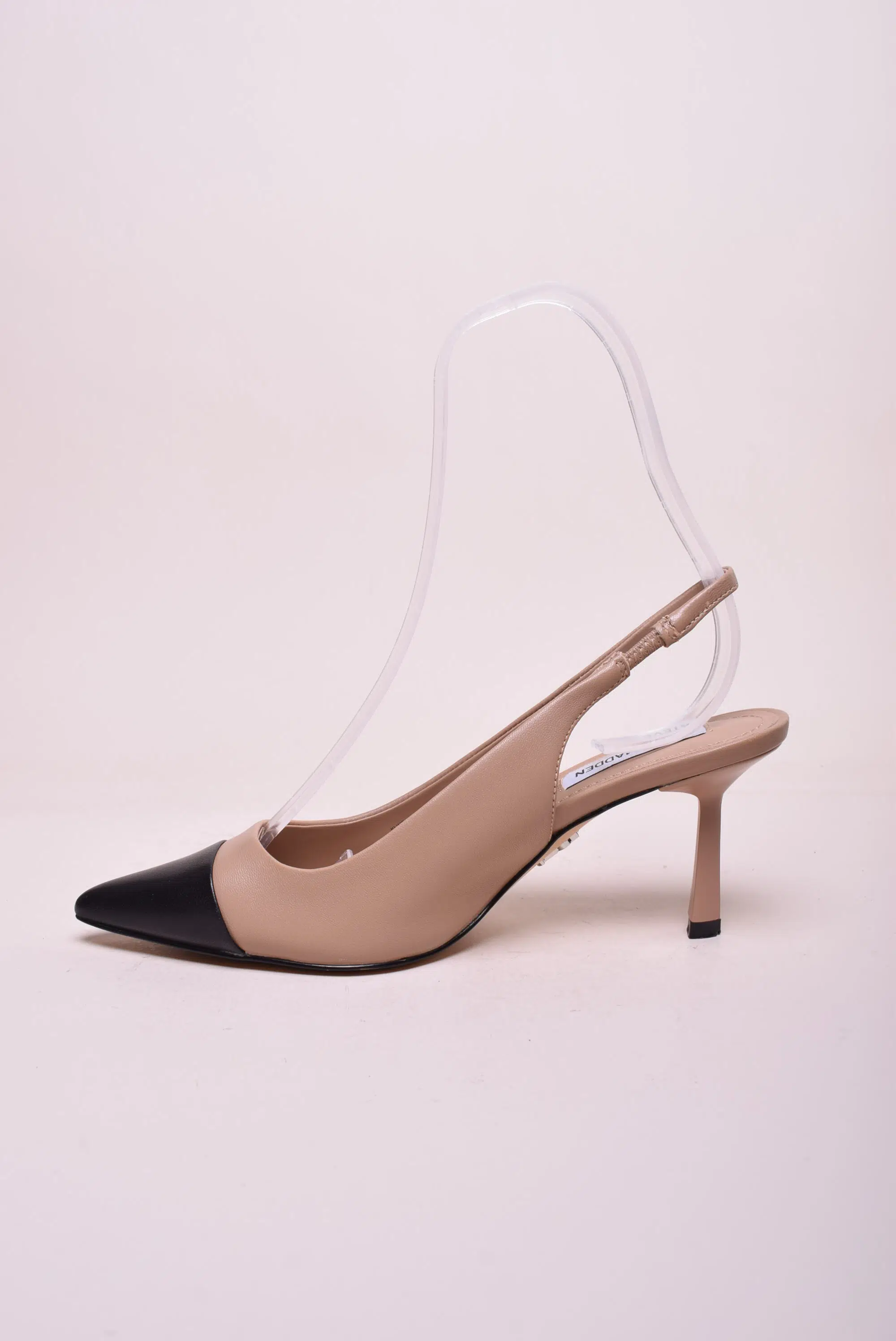 Pantofi dama stiletto decupati in spate [3]