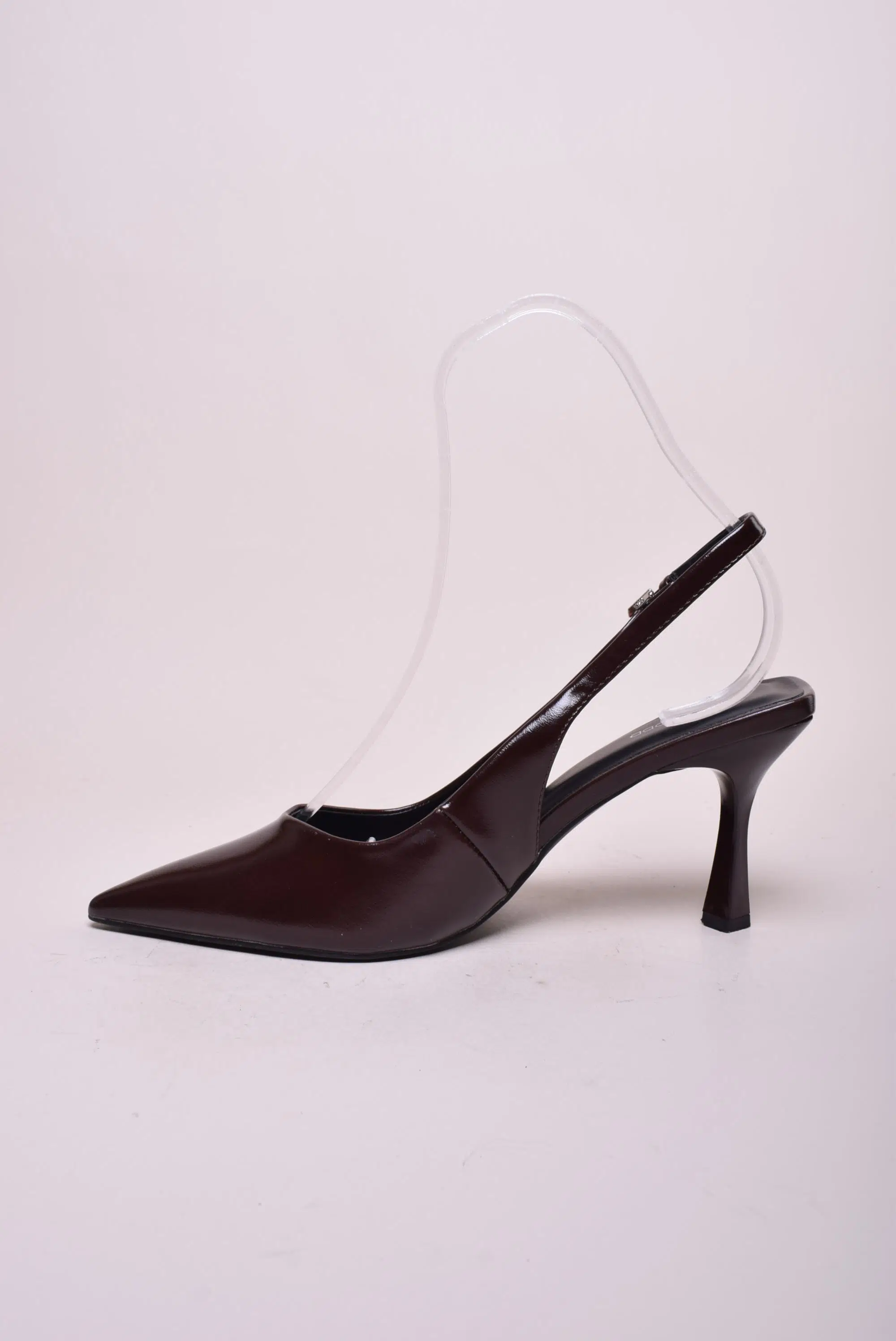 Pantofi dama stiletto decupati in spate [3]