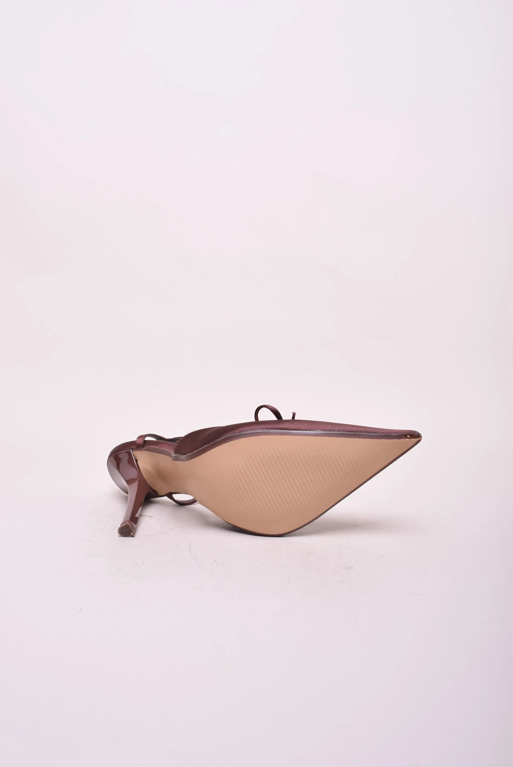 Pantofi dama stiletto decupati in spate [1]