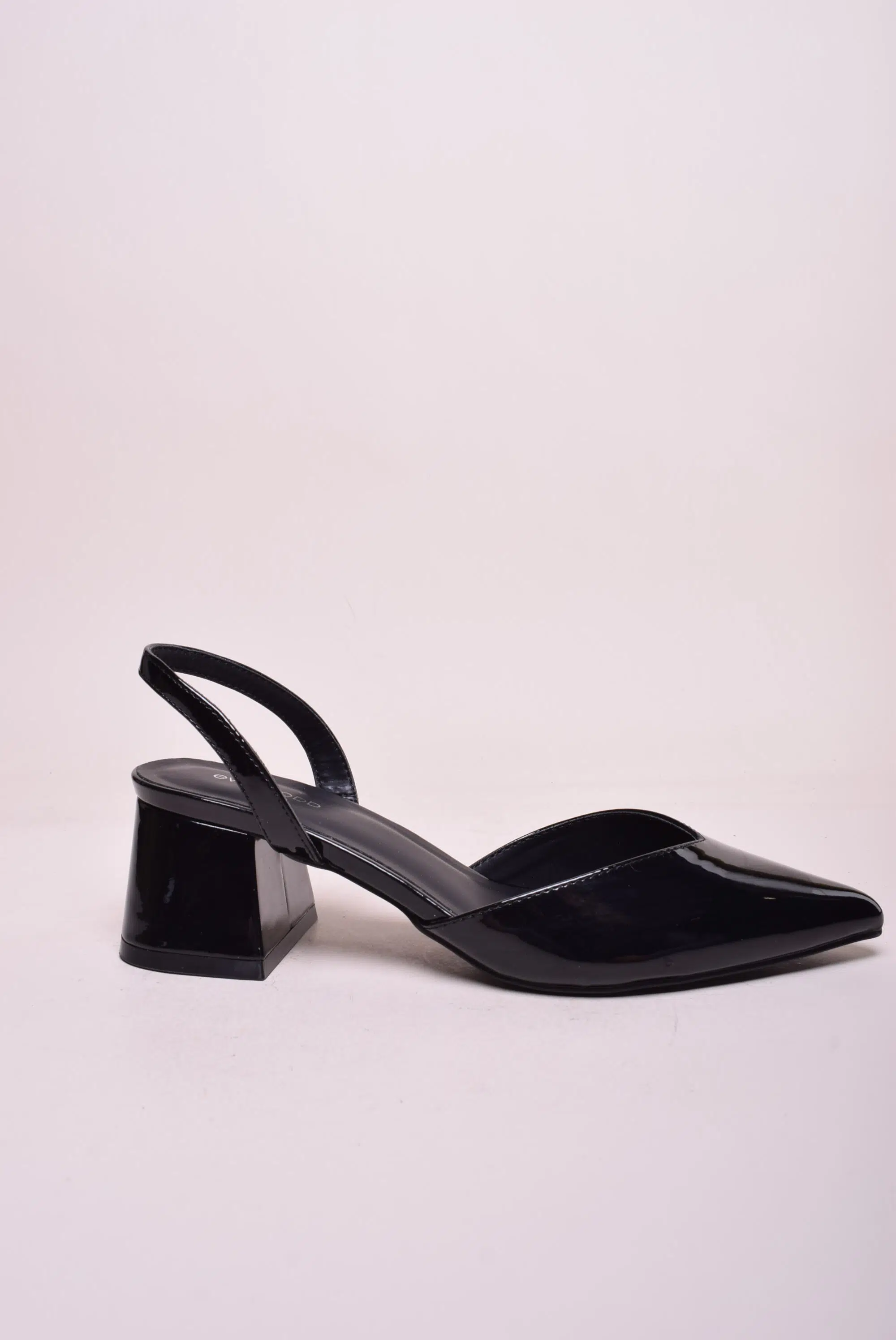 Pantofi dama stiletto decupati in spate [0]