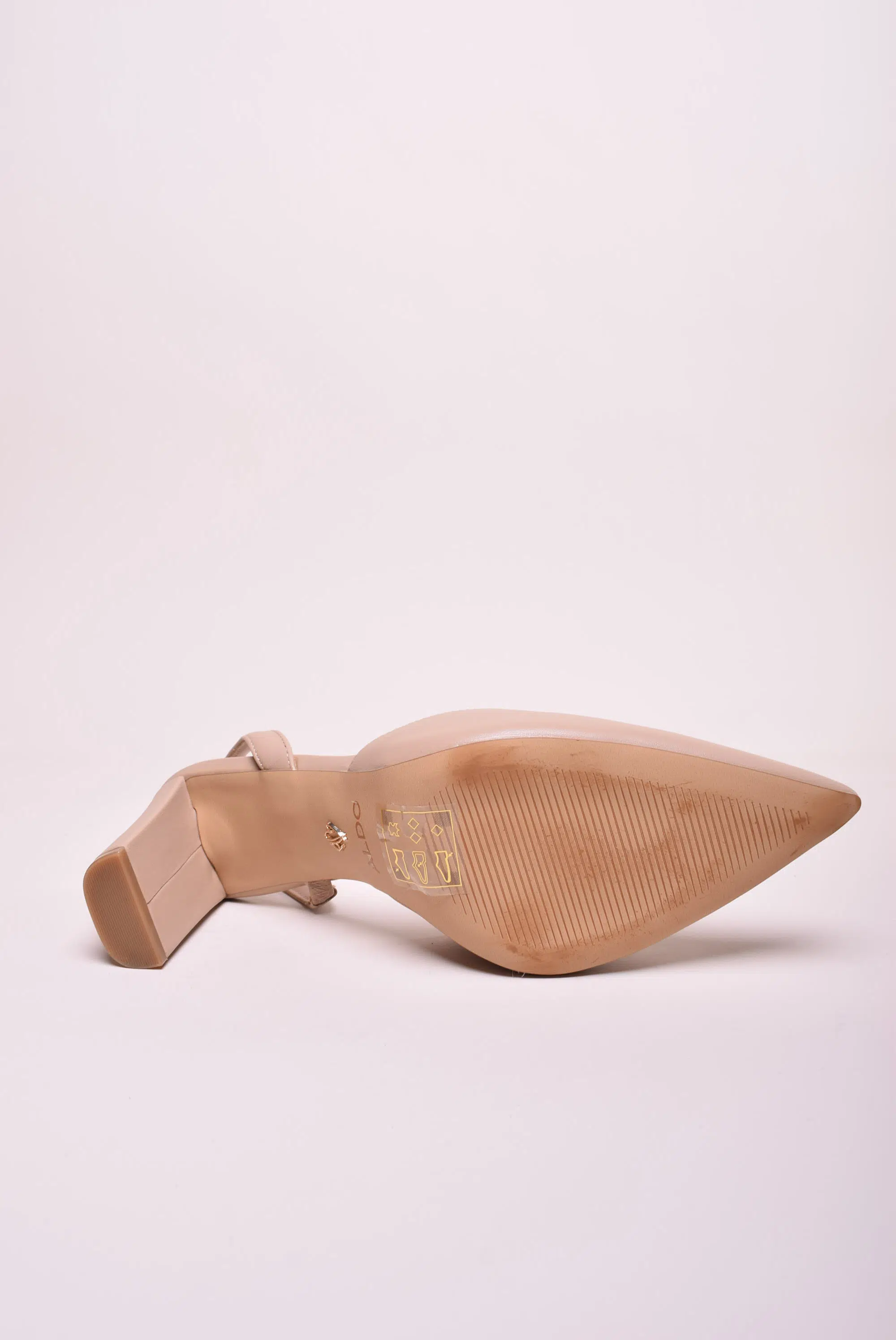 Pantofi dama stiletto decupati in spate [1]