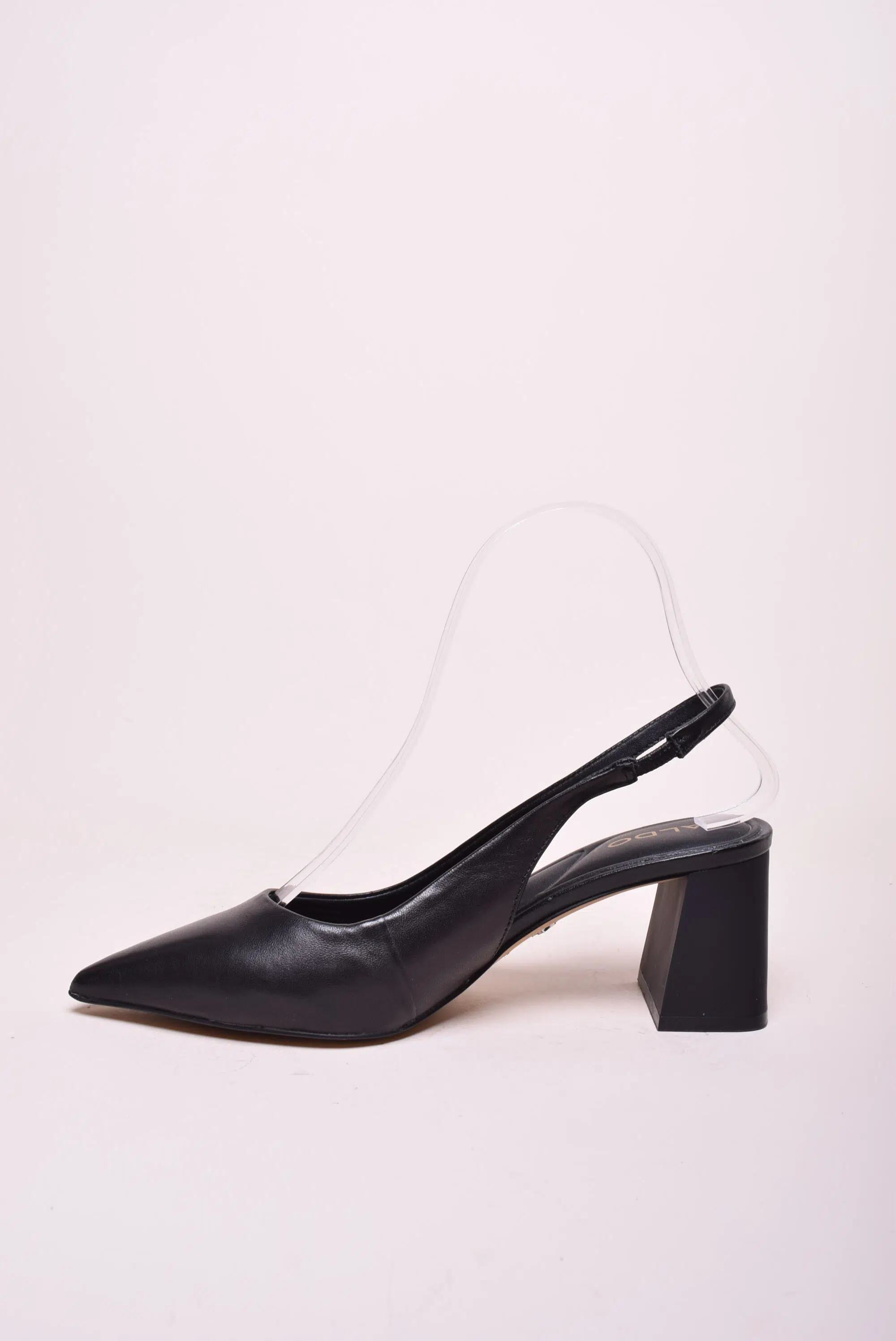 Pantofi dama stiletto decupati in spate [3]