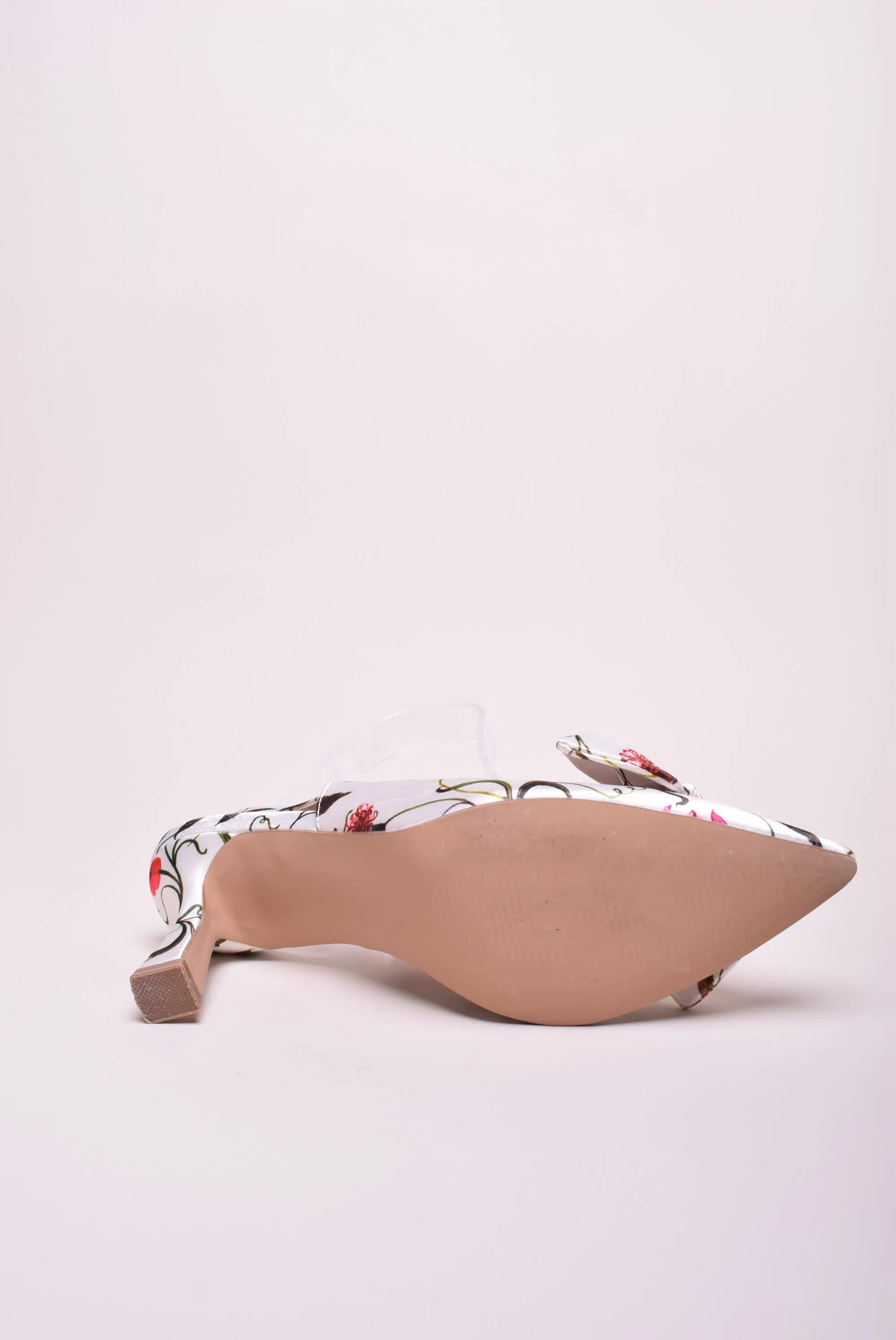 Pantofi dama stiletto decupati in spate [1]