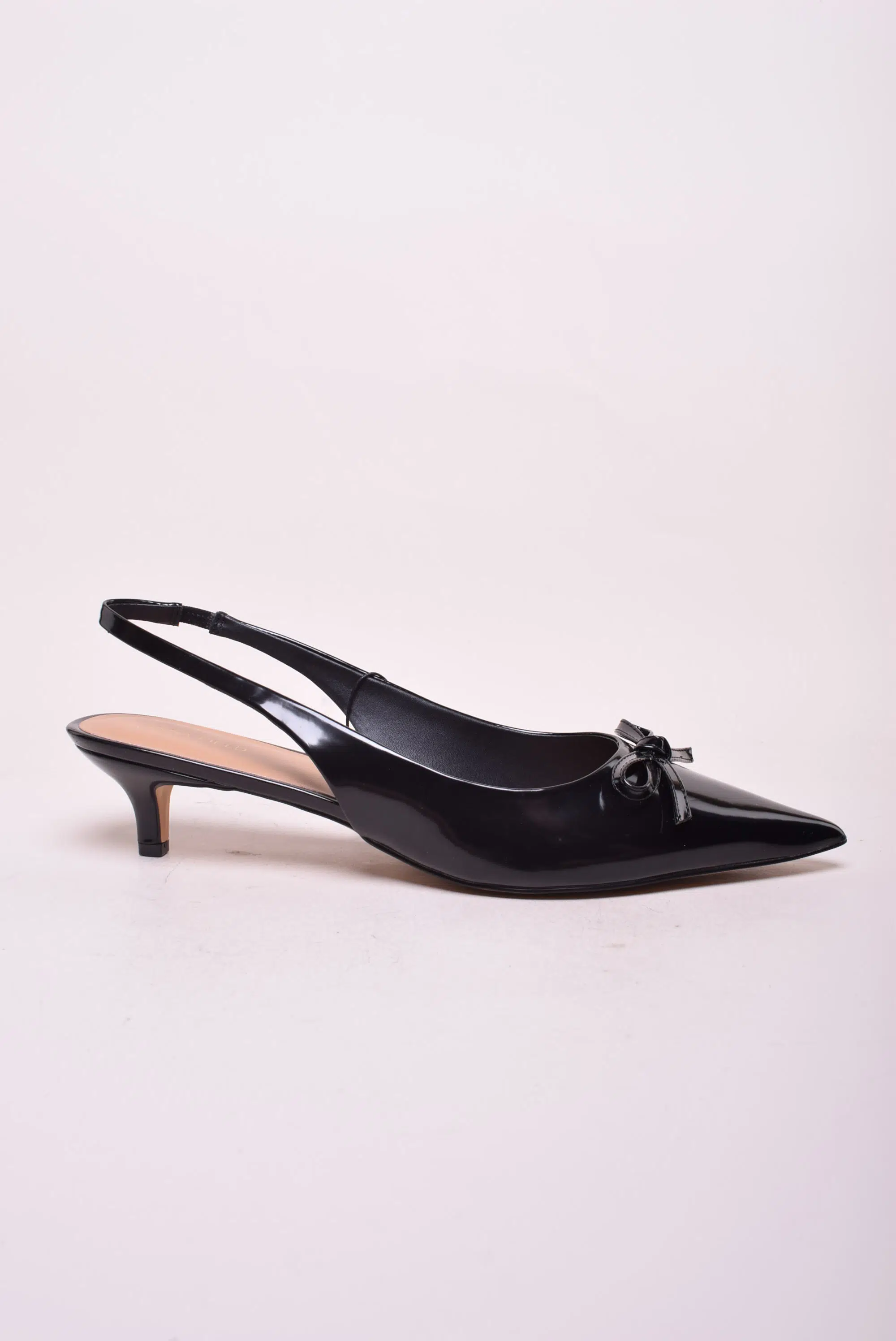 Pantofi dama stiletto decupati in spate, lacuiti [0]