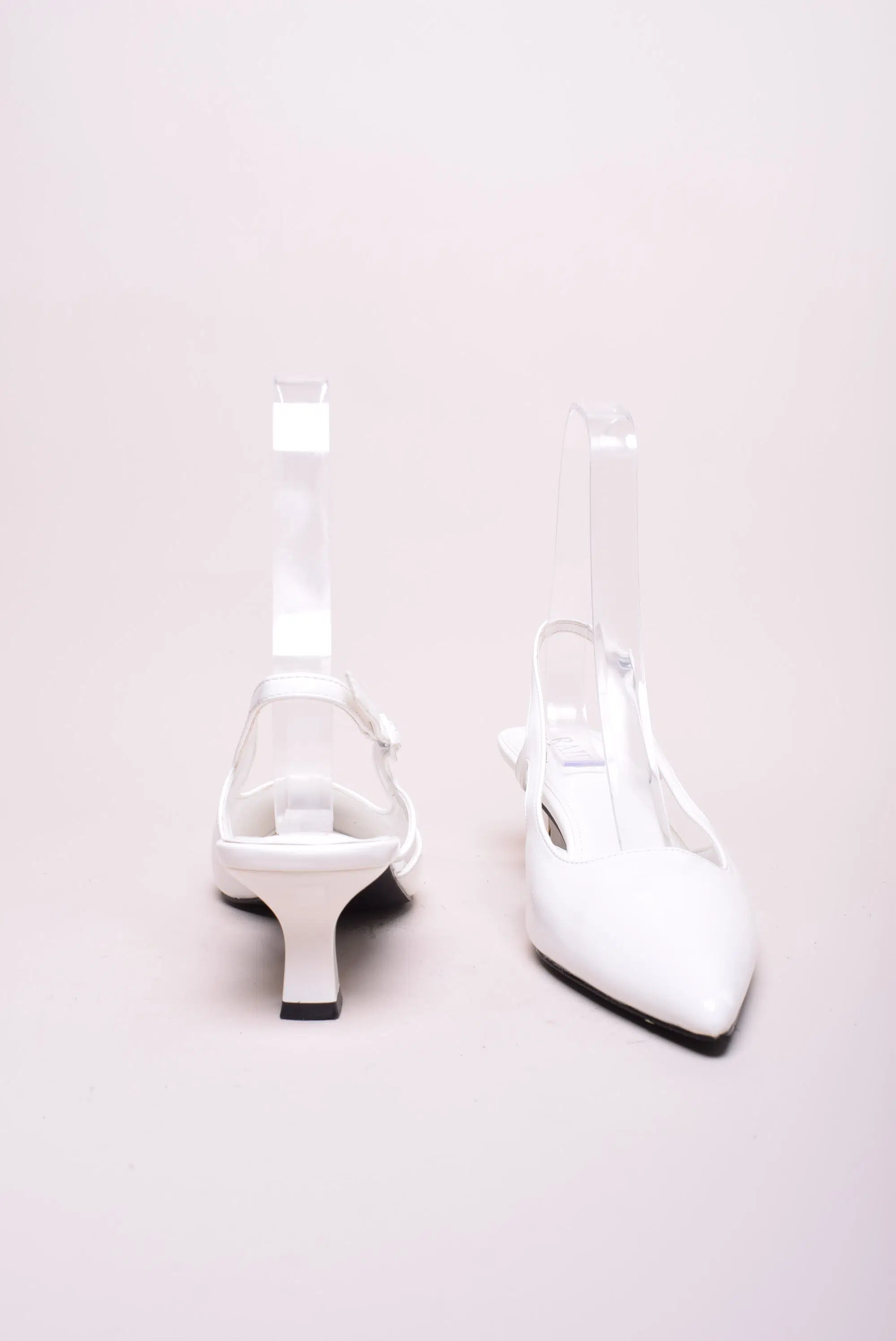 Pantofi dama stiletto decupati la spate [2]