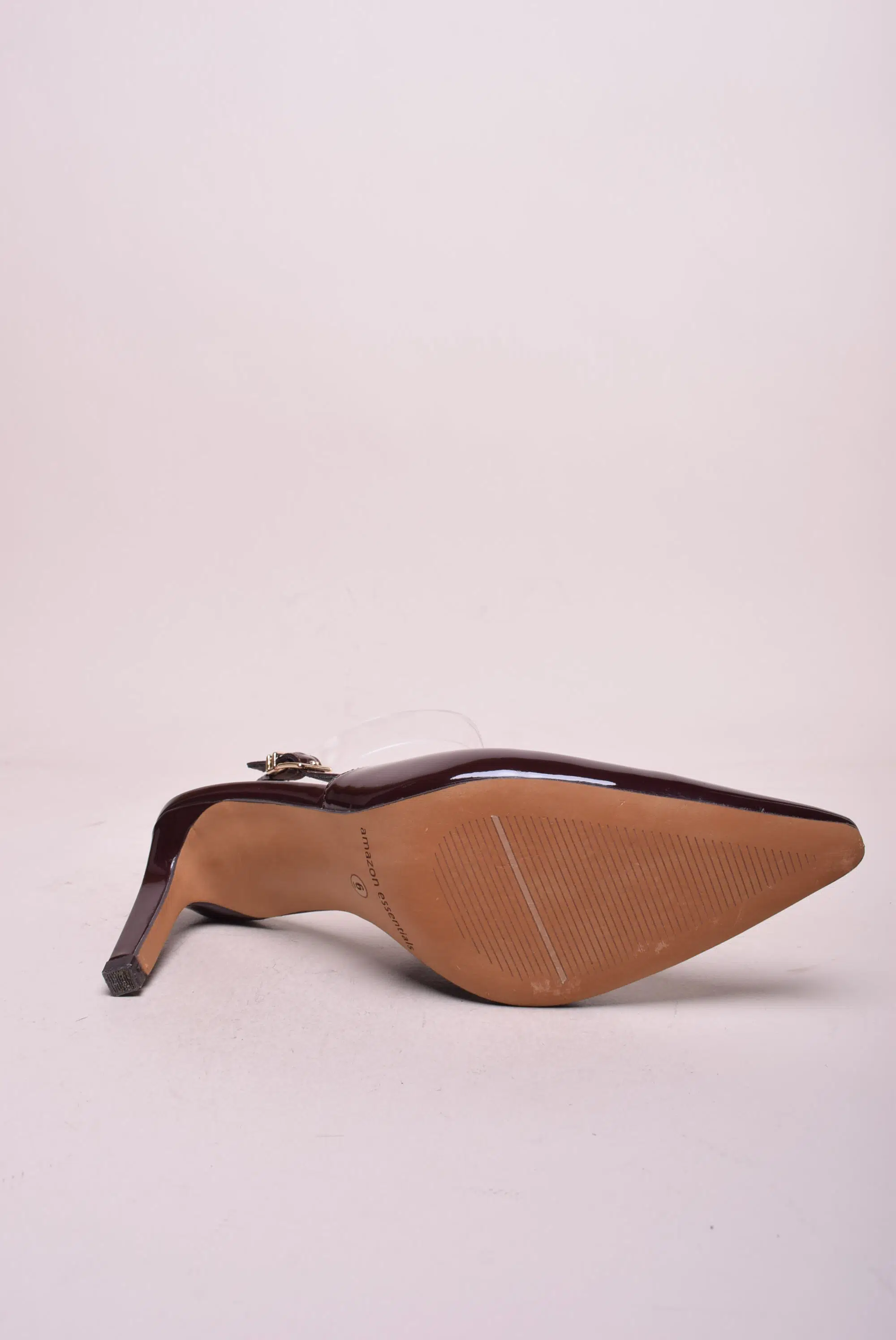 Pantofi dama stiletto lacuiti, decupati in spate [1]