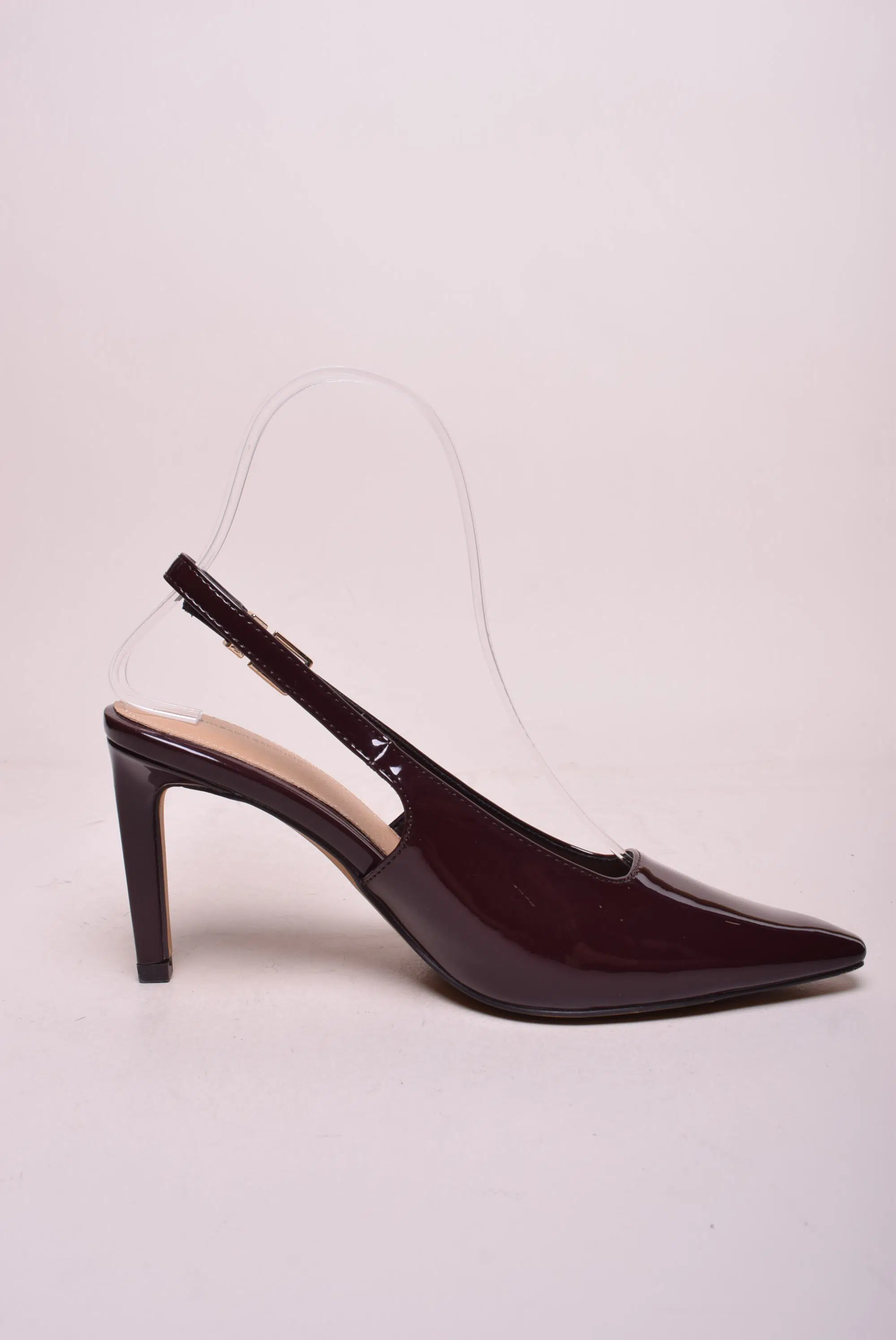 Pantofi dama stiletto lacuiti, decupati in spate [3]