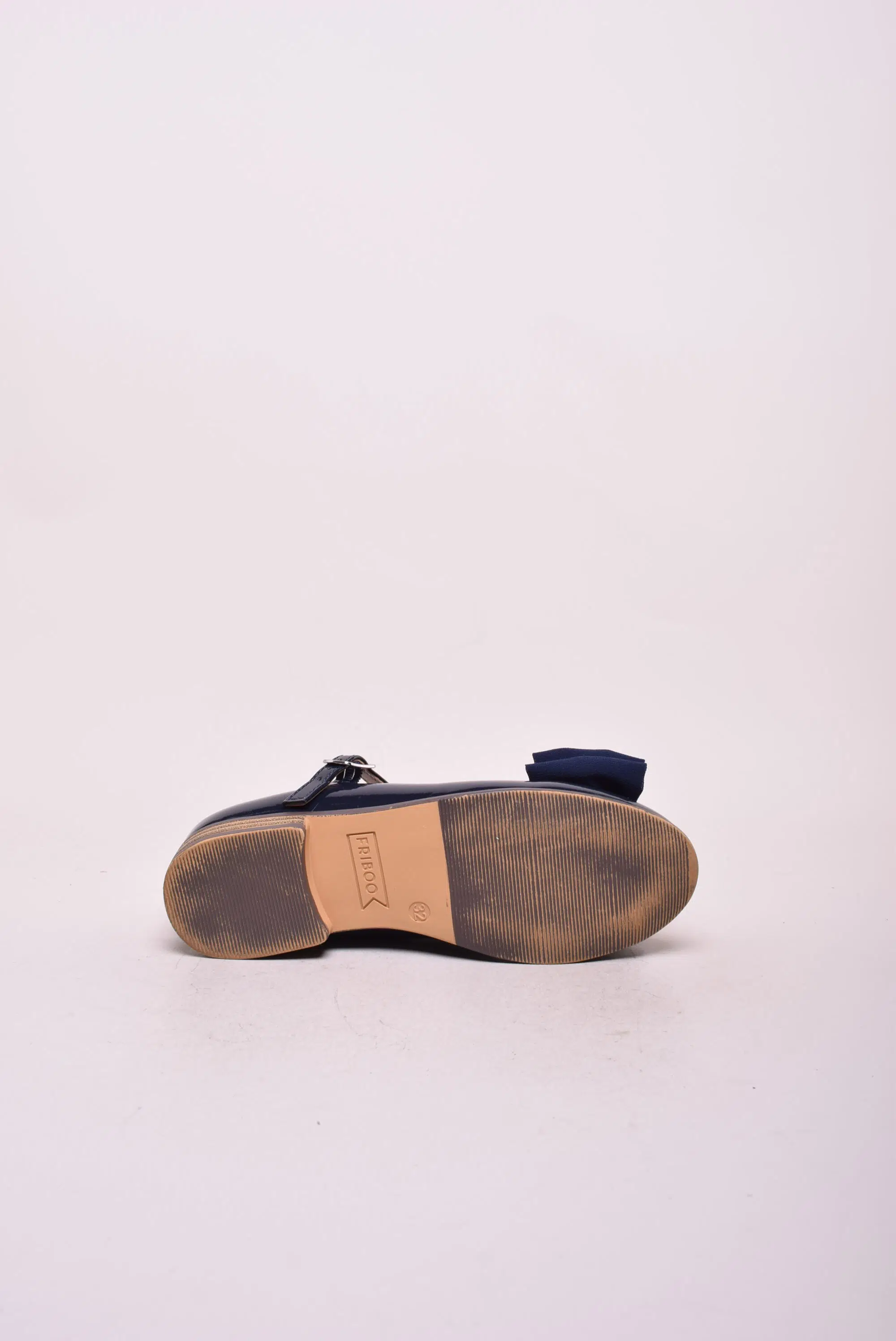 Pantofi fete lacuiti, cu fundita [1]