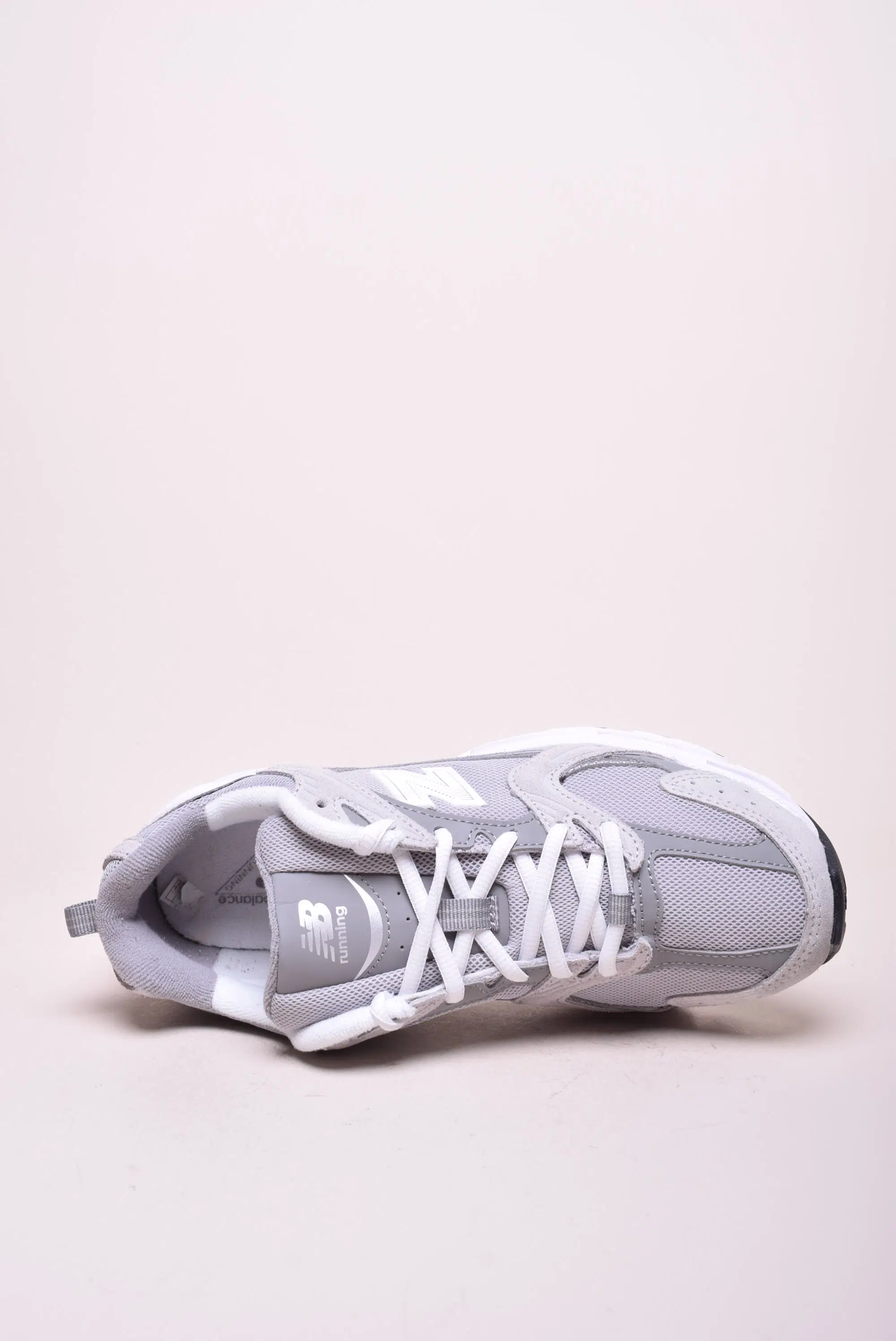 Pantofi sport unisex 530 [3]