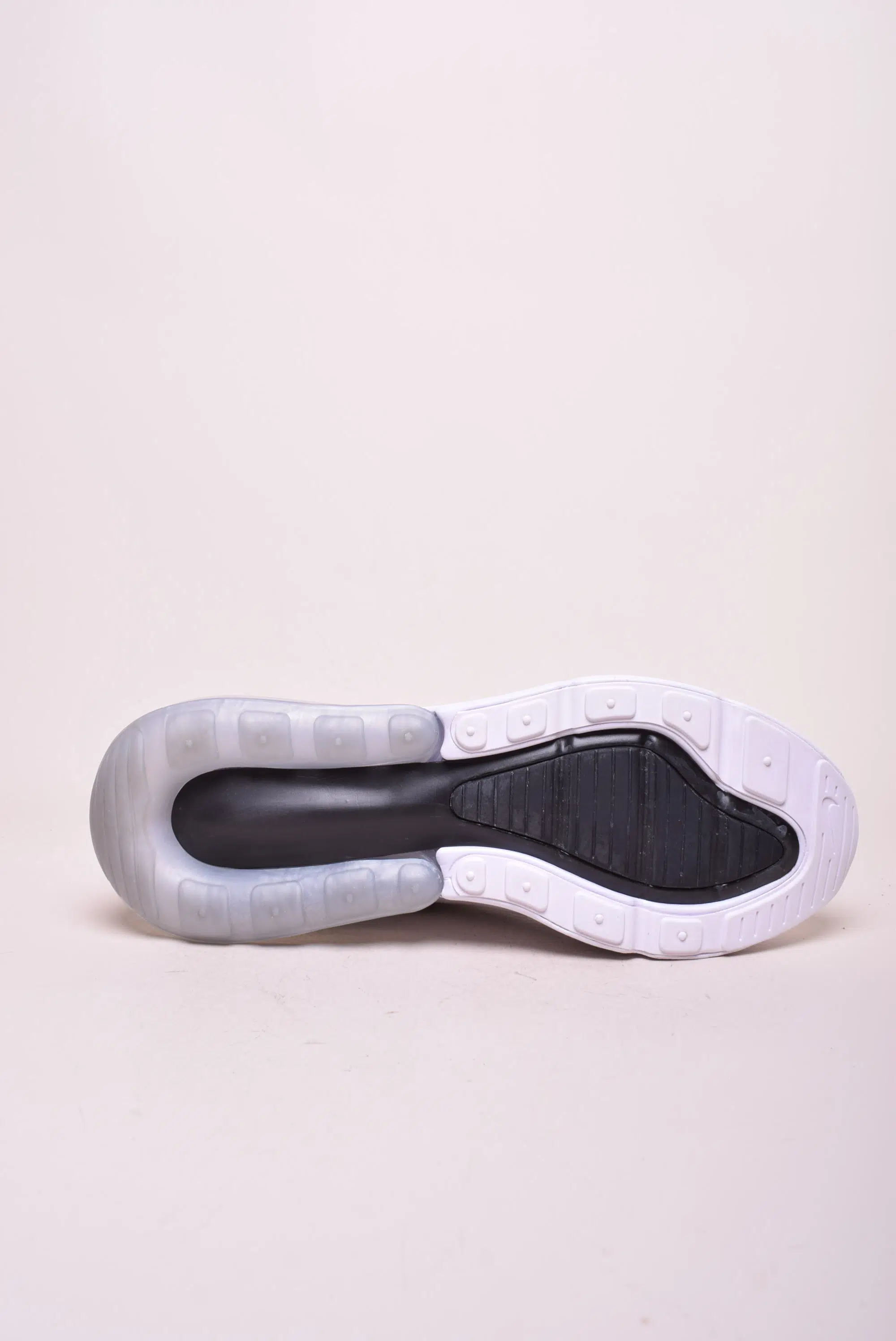 Pantofi sport barbati Air Max 270 [1]